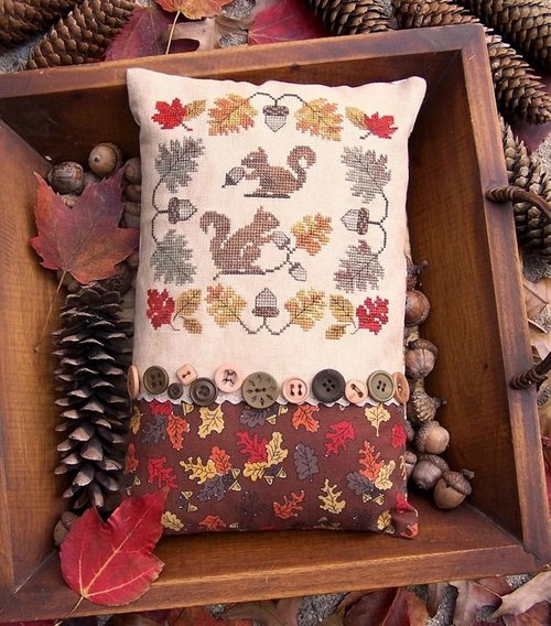 Lila's Studio - Gathering Acorns - Cross Stitch Pattern