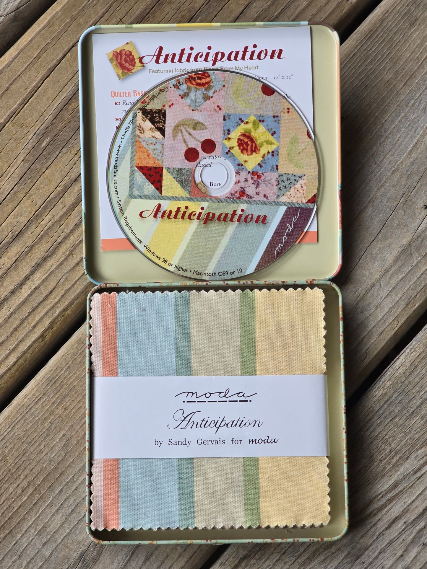 Moda - Anticipation - Quilting Fabric - Charm Pack