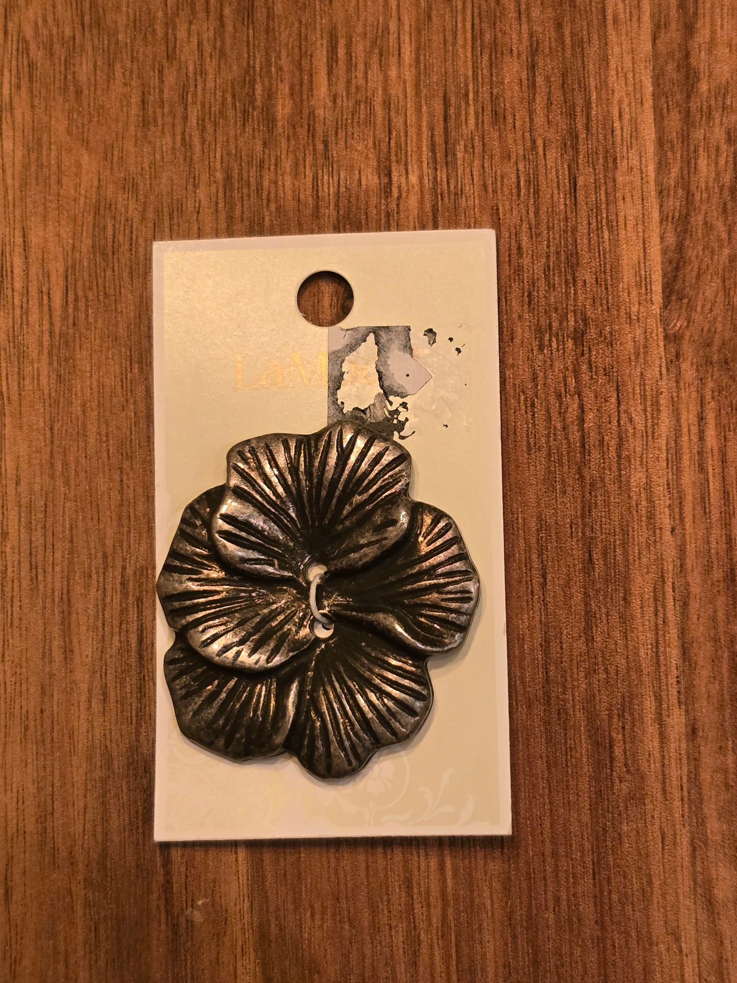 LaMode - Large Silver Flower Button