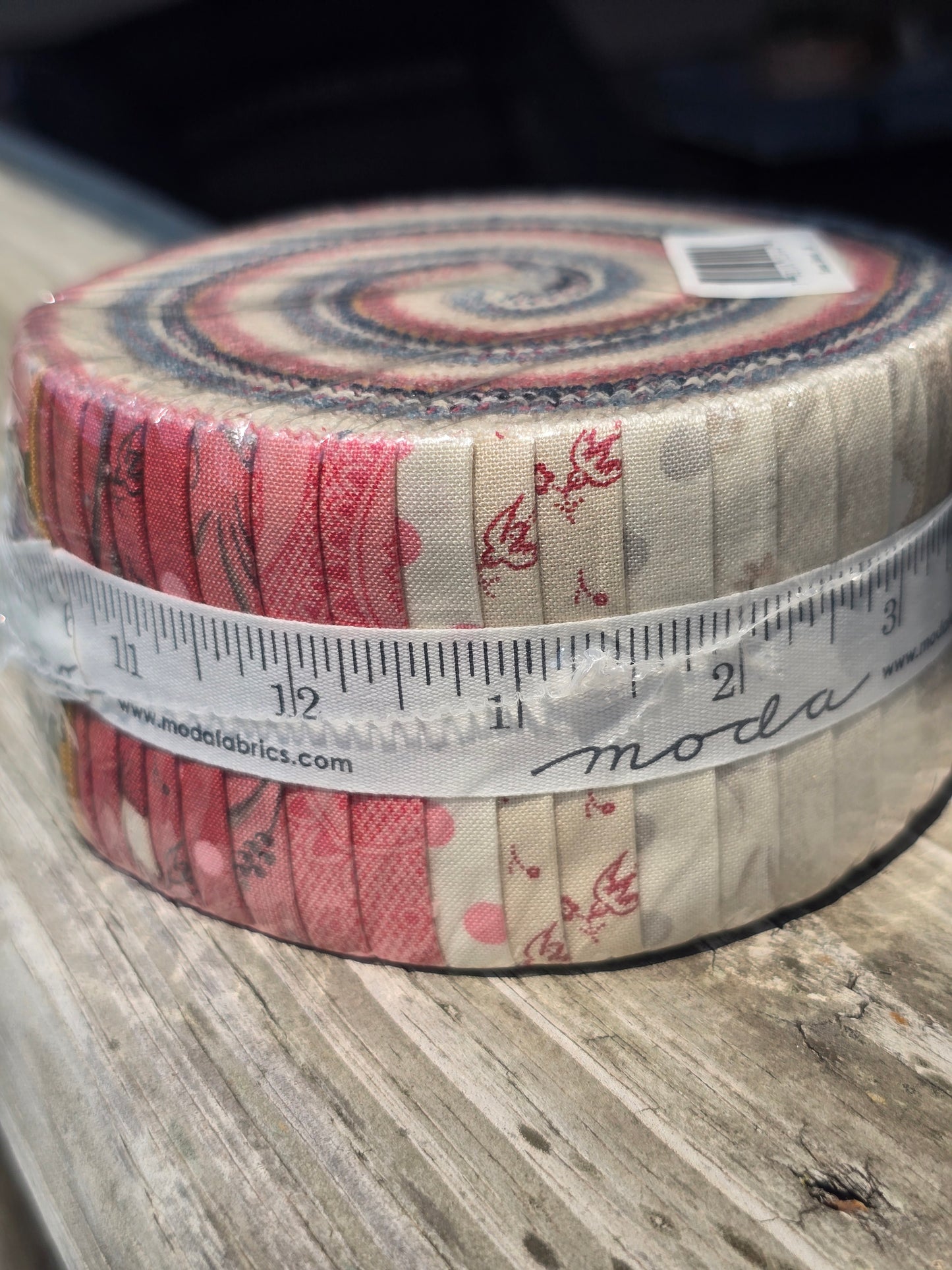 Moda - Laundry Basket Quilts - Sweet Blend - Quilting Fabric - Jelly Roll
