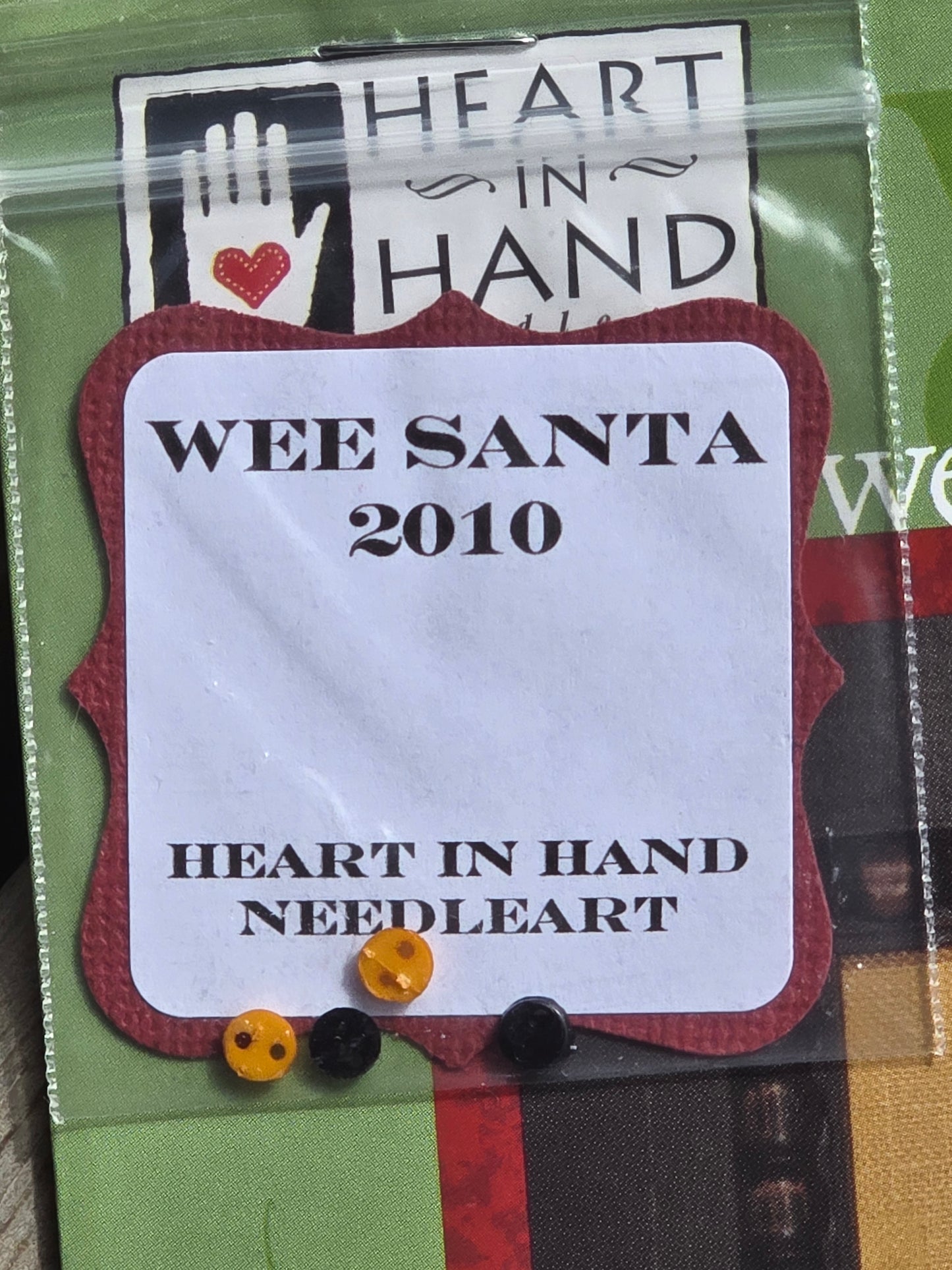 Heart in Hand - Wee Santa 2010 - Wee One- Cross Stitch Pattern
