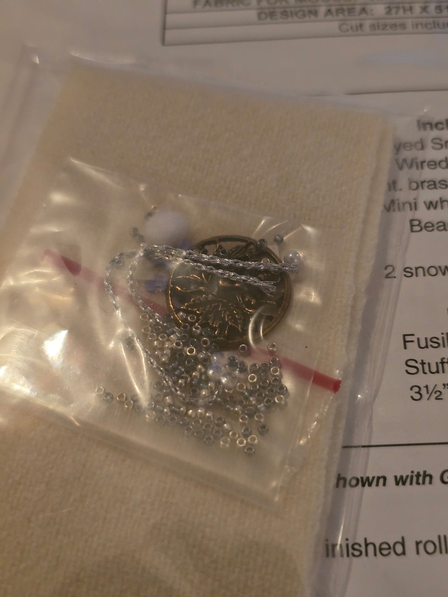 Just Nan - Winter Mouse Scissor Roll - Cross Stitch Pattern