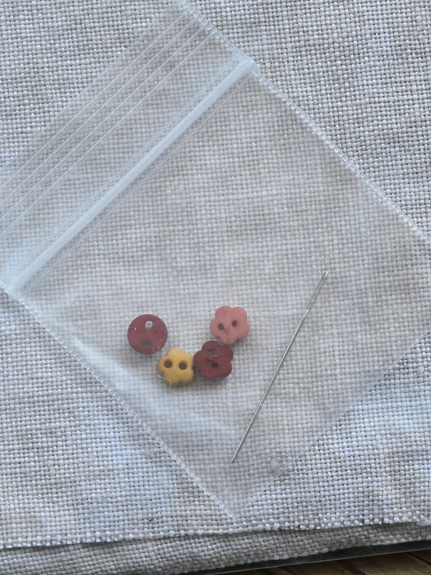 Shepherd's Bush - Eve's Garden - Cross Stitch Kit