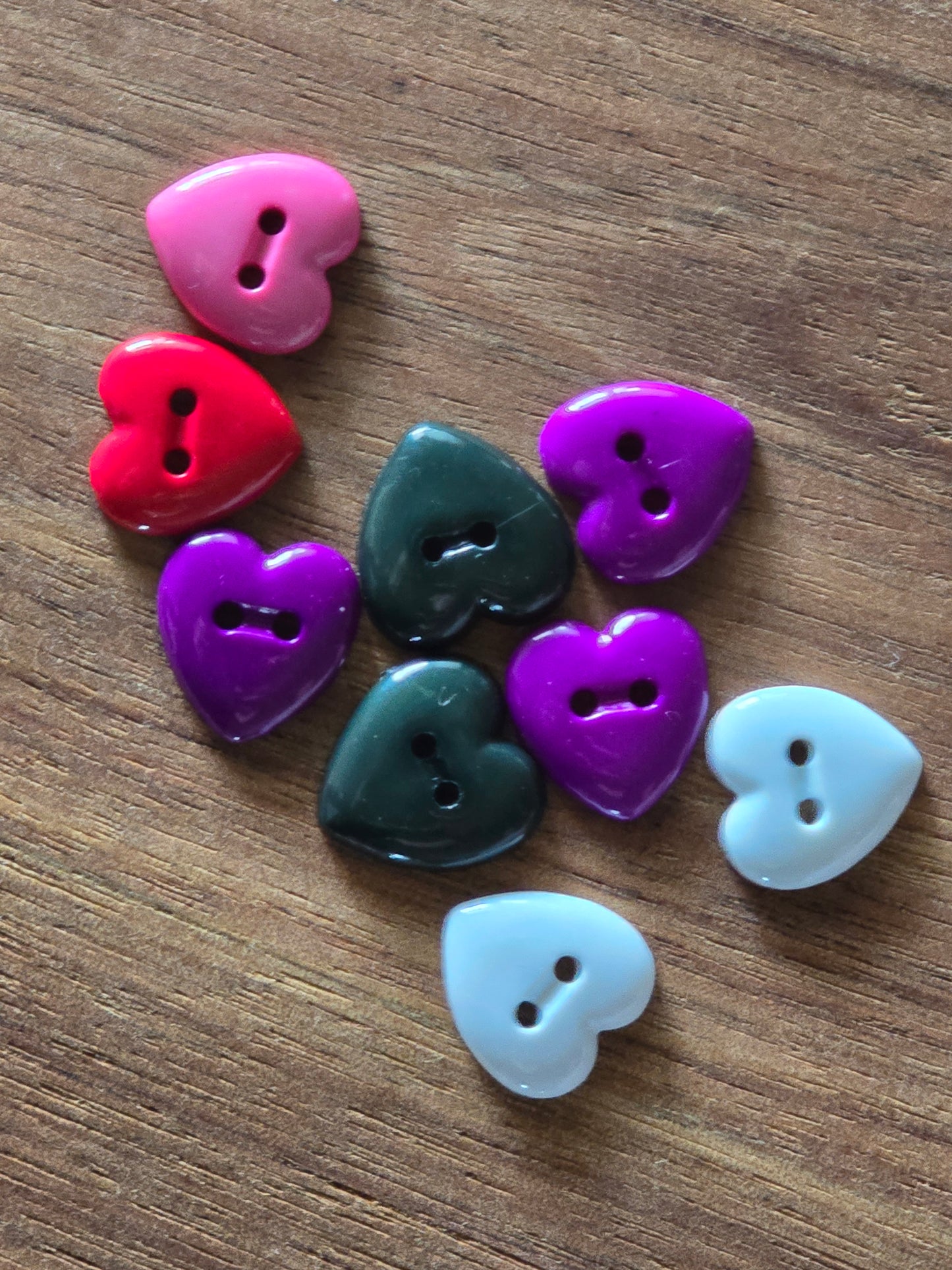 9 Plastic Heart Buttons
