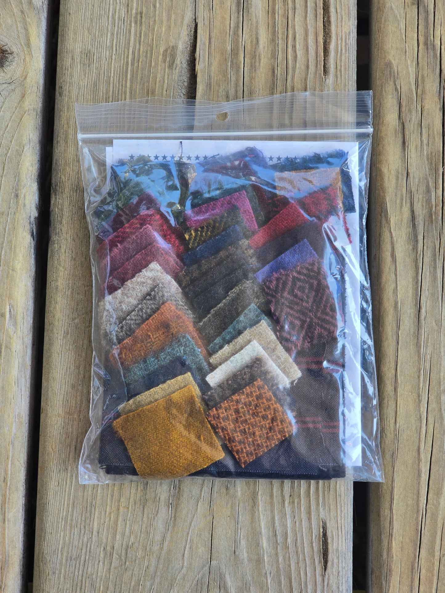 Primitive Gatherings - Penny Pinkeep - Wool Kit