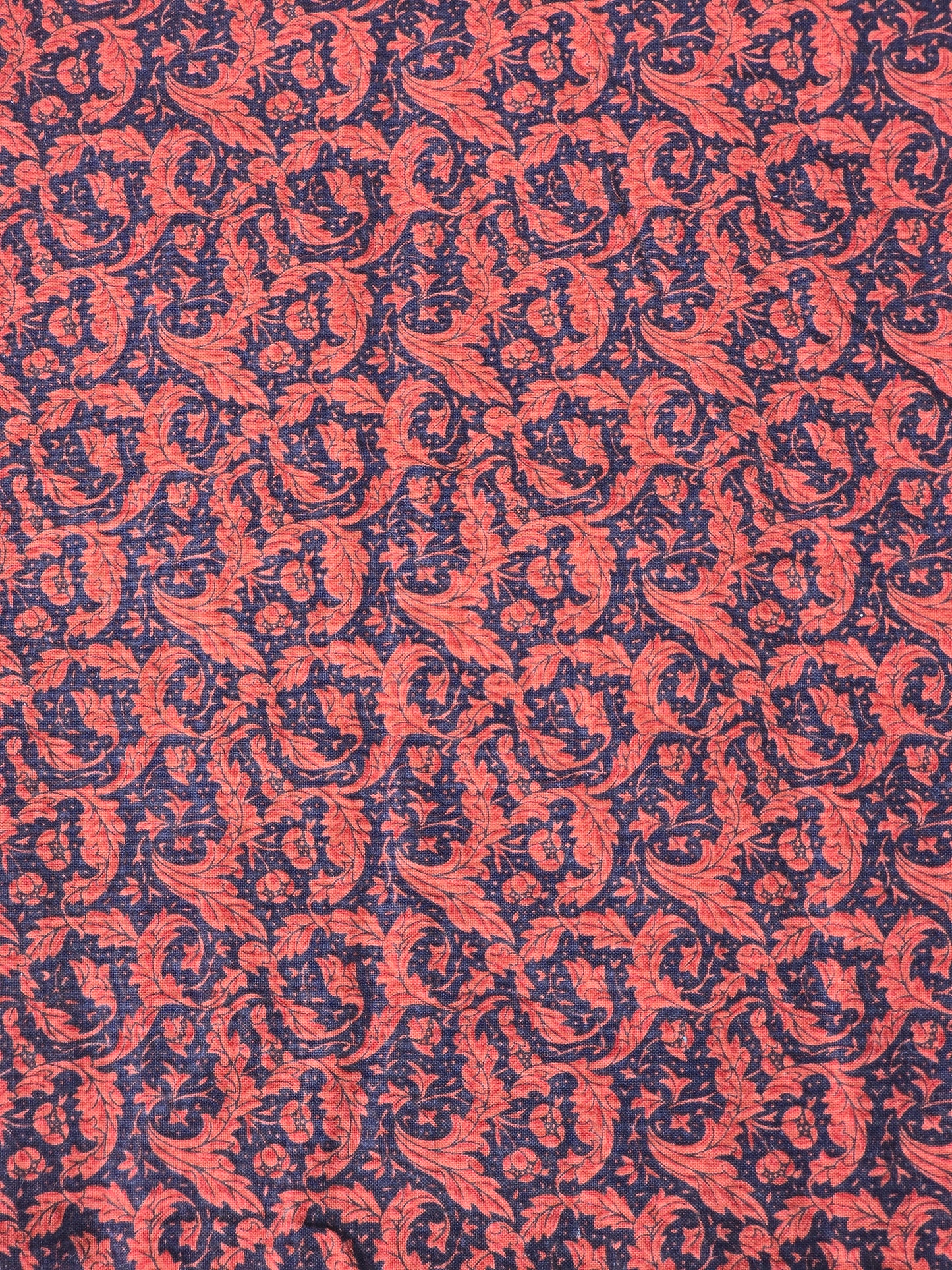 The William Morris Collection - Daisy - Quilting Fabric - 1 1/8 Yards