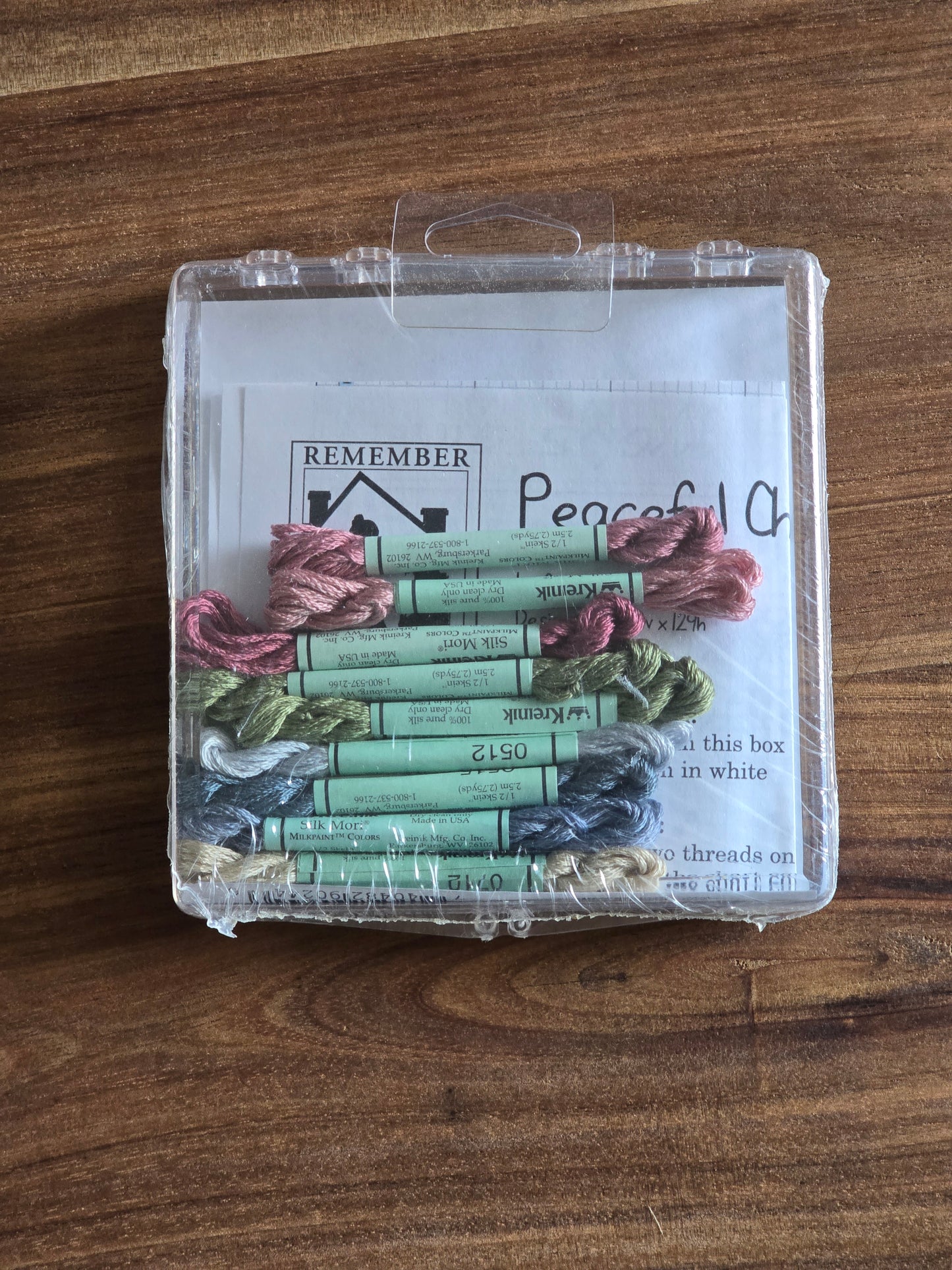 Kreinik - Remember the Ladies - Peaceful Christmas - Cross Stitch Kit