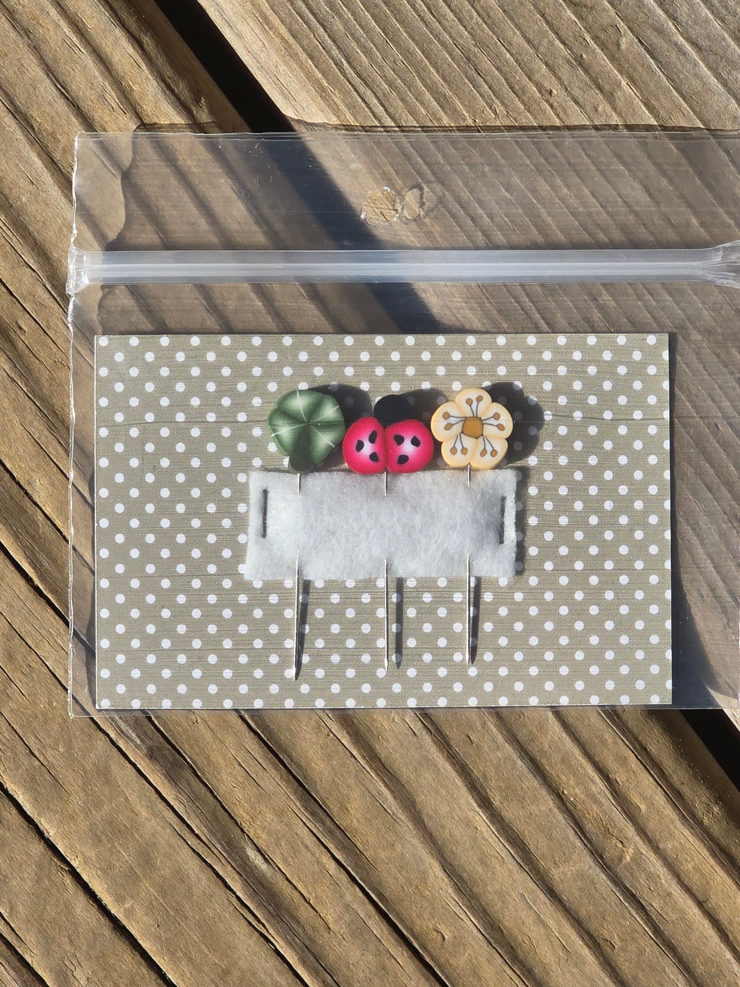 Puntini Puntini - Clover, Ladybug, Flower Pin Set - Notions - Nashville Needlework Market 2026