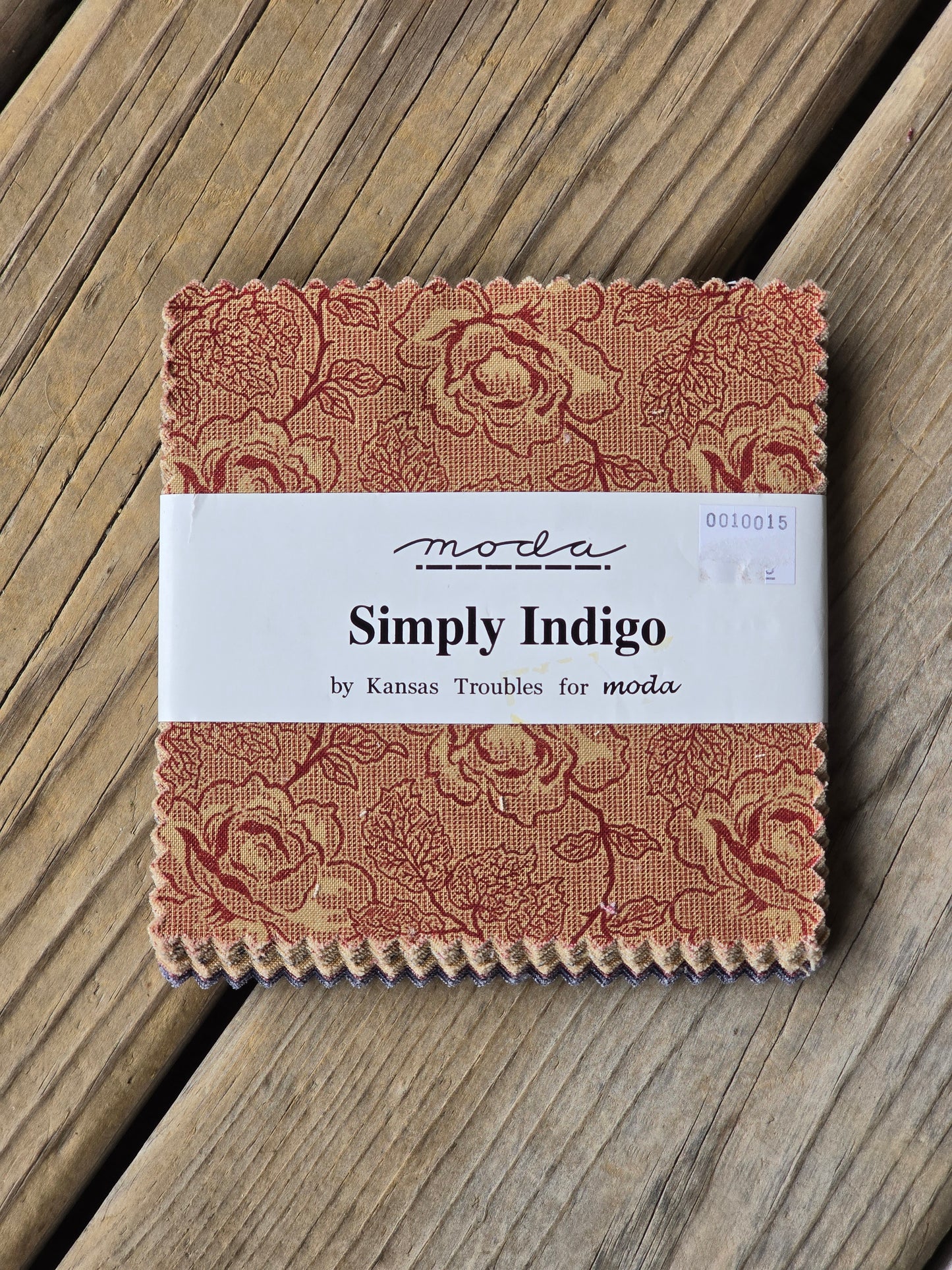 Moda - Simply Indigo - Quilting Fabric - Charm Pack