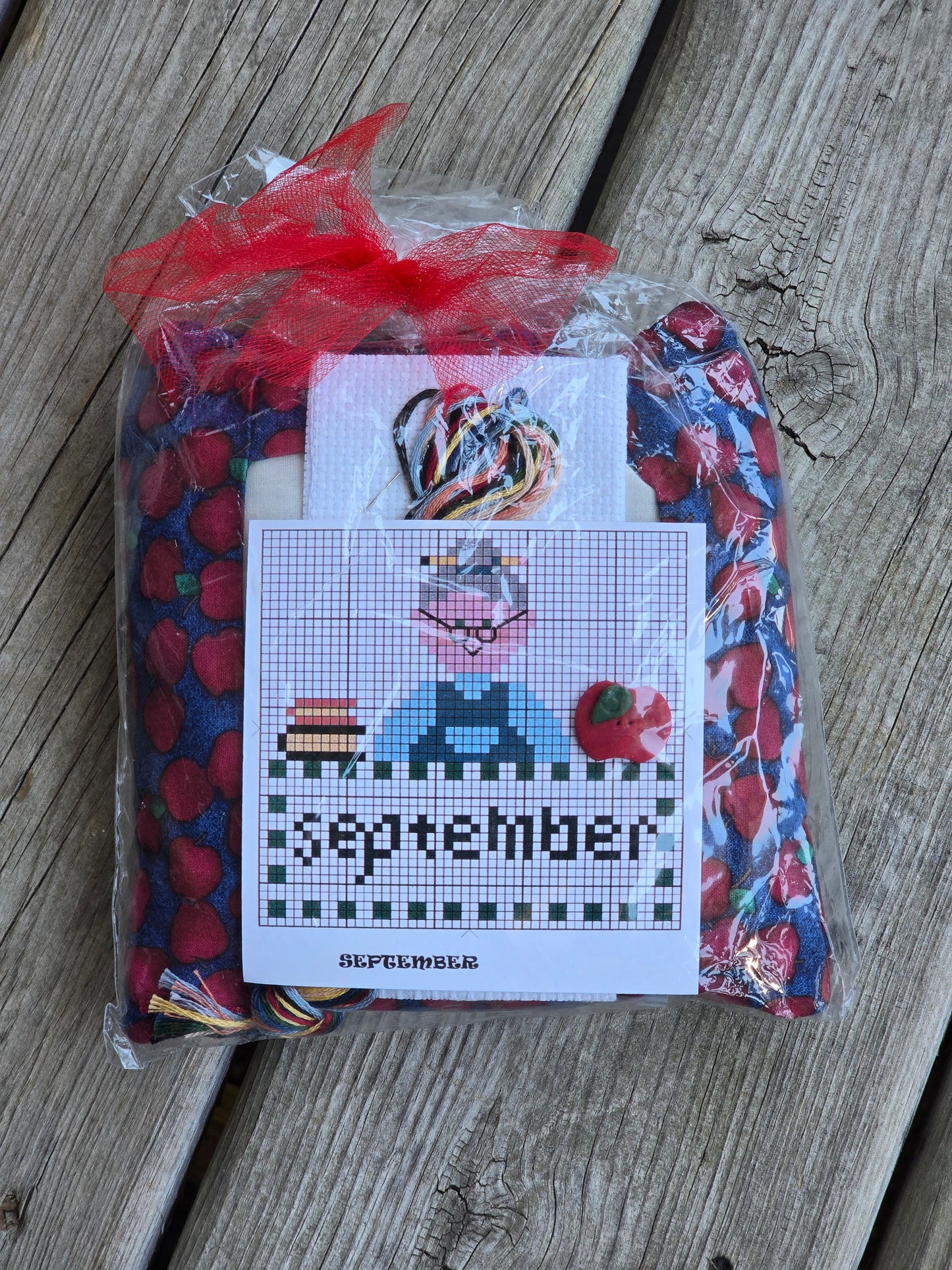 Pine Mountain Designs - September - Pillow Kit