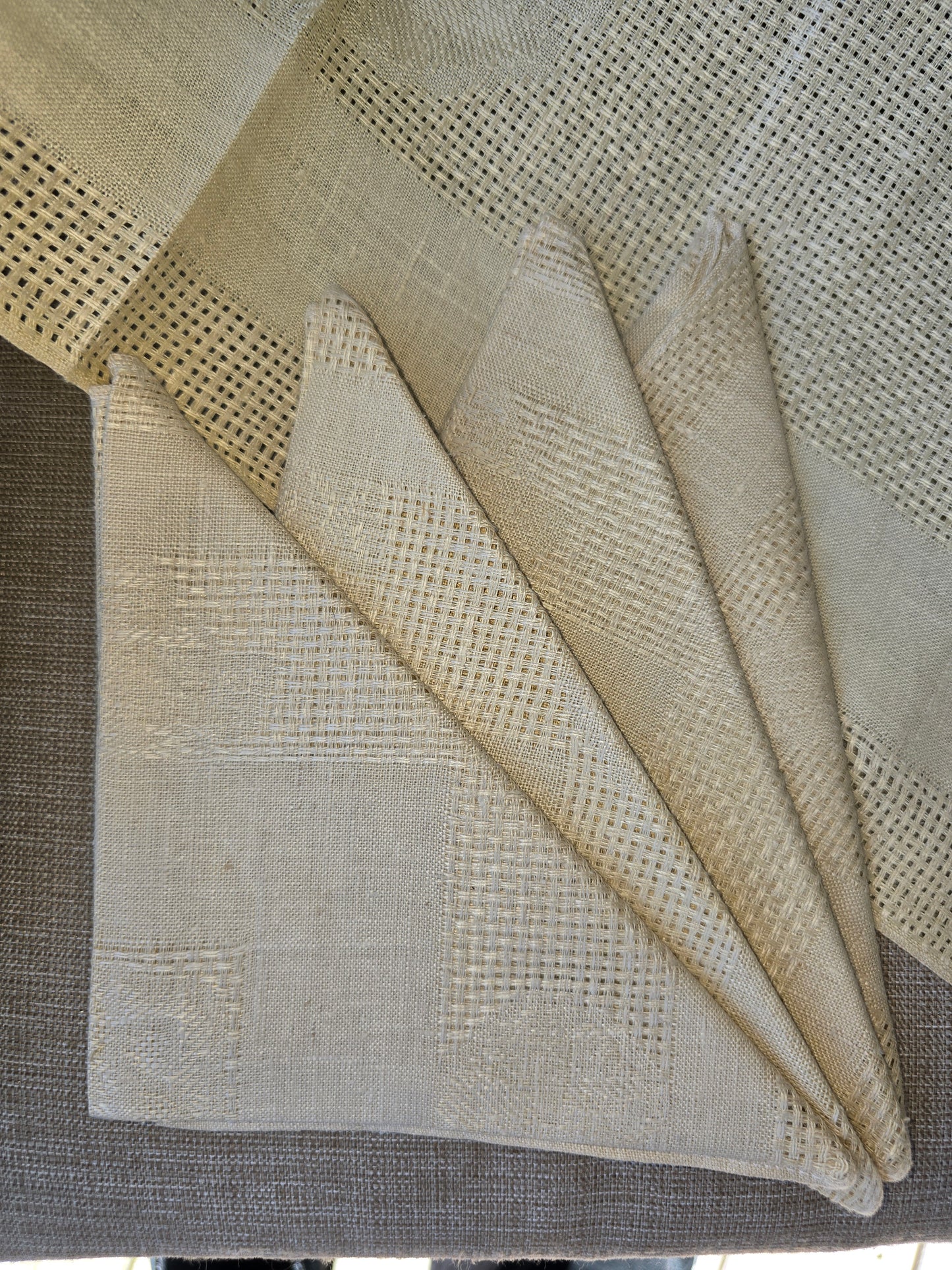 Rustic Art Linens - Vintage Tablecloth & Napkins
