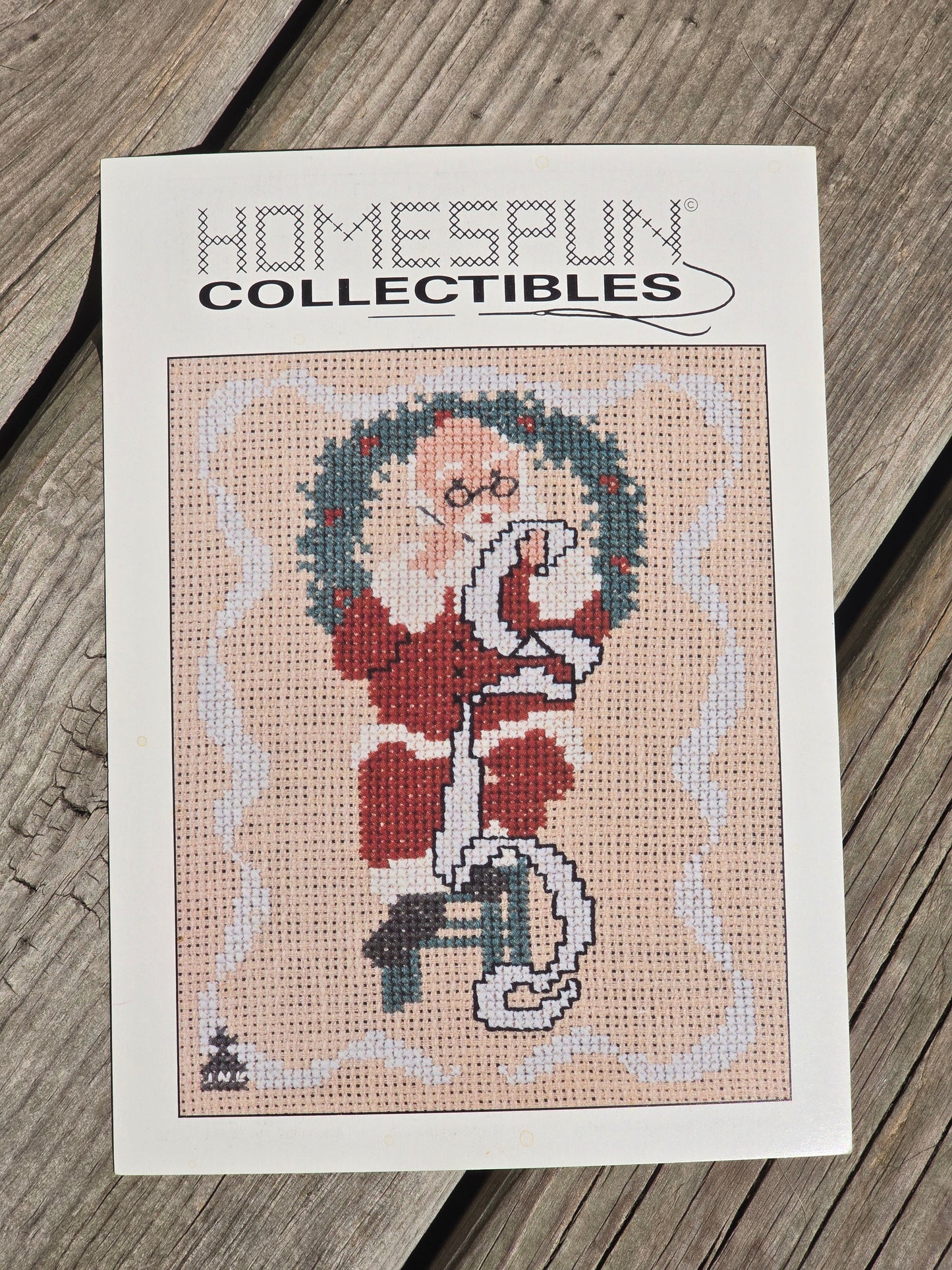 Homespun Collectibles - Santa with List - #30 - Cross Stitch Pattern