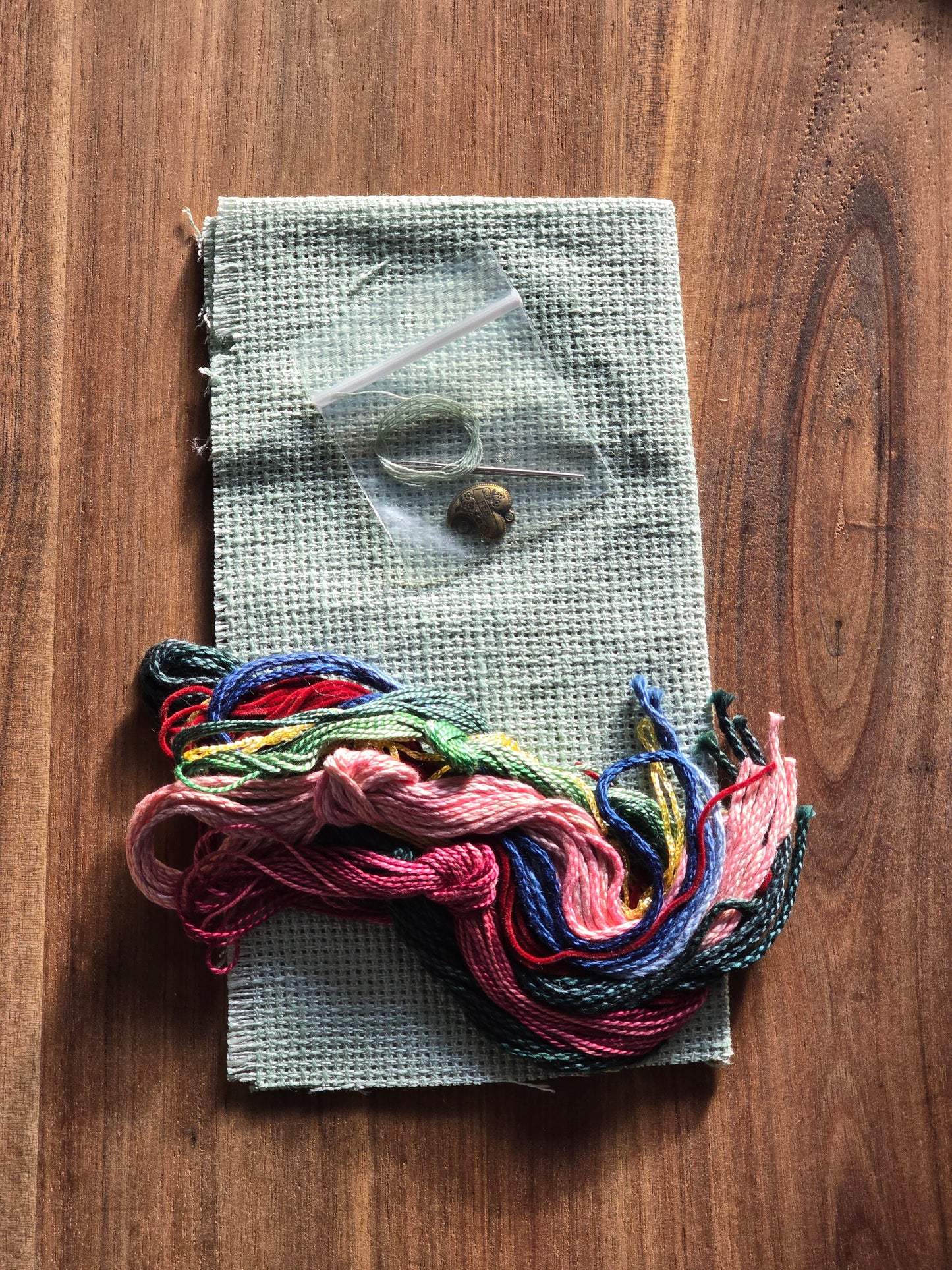 Aidaworks - Stitchin' Fix - Hearts & Flowers - Cross Stitch Kit