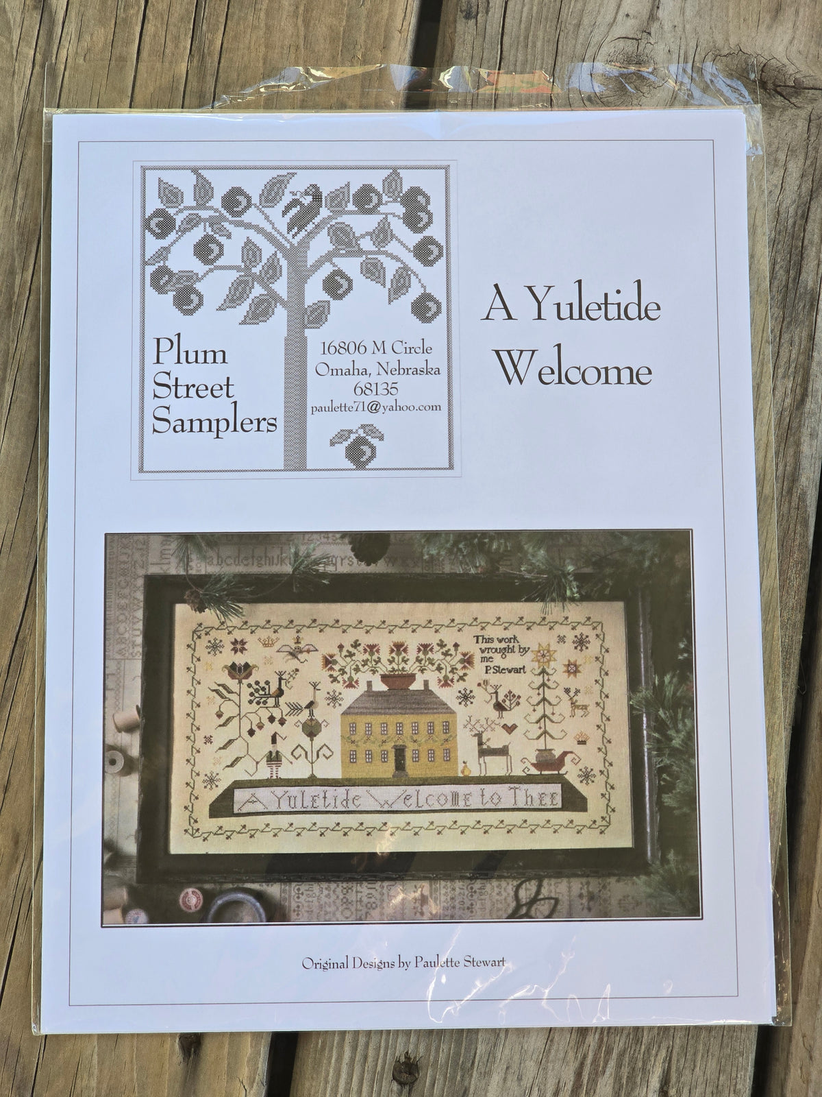 Plum Street Samplers - A Yuletide Welcome - Cross Stitch Pattern