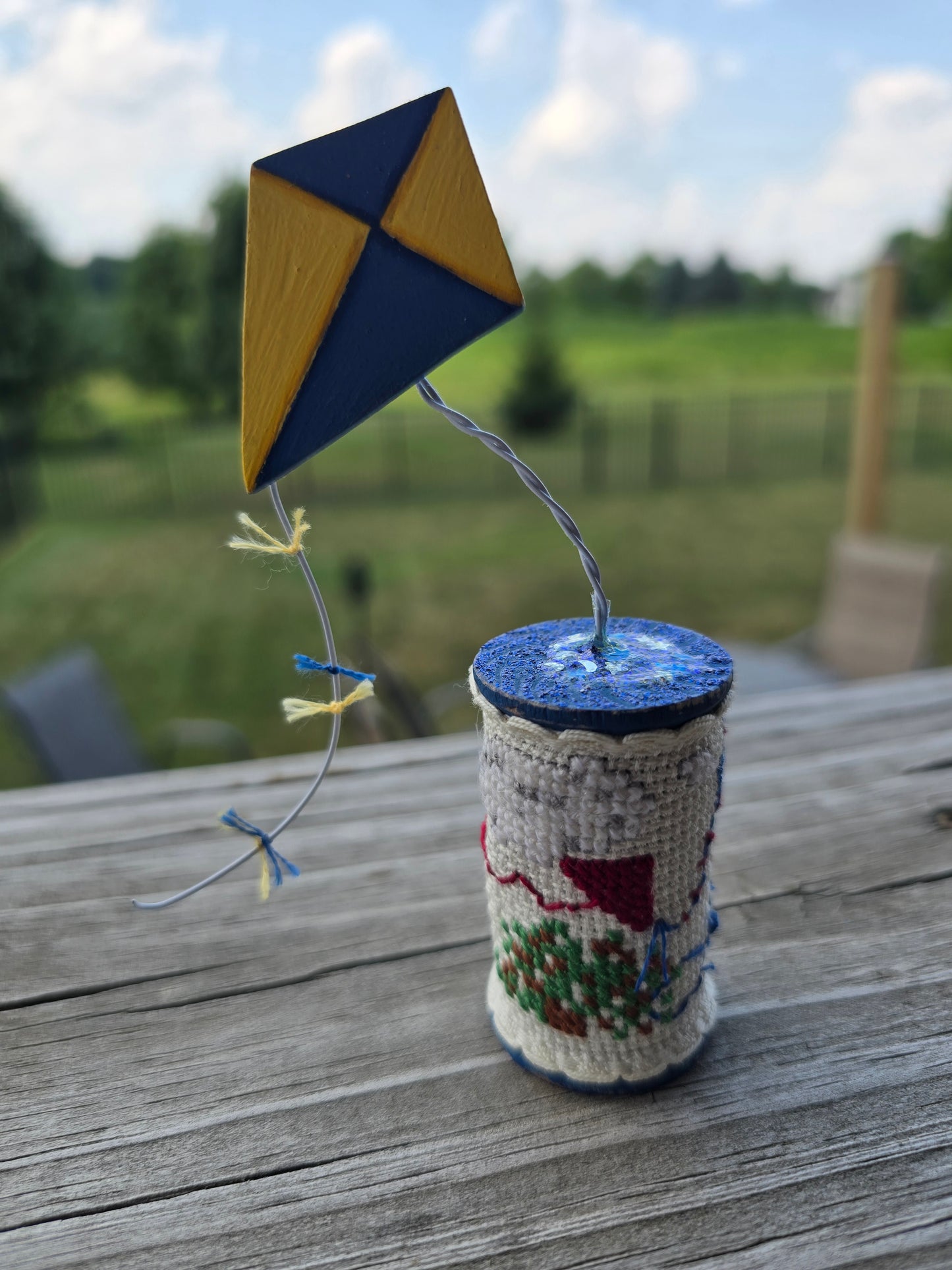 Faithwurks - Kite - Seasonal Spool Decoration