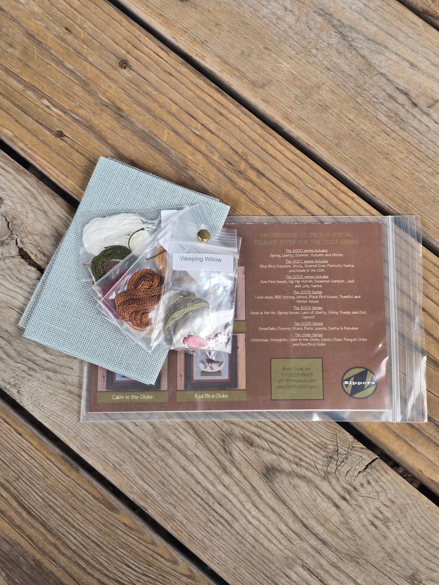 Bent Creek - Special Release Zipper - Gingerbread Globe - Cross Stitch Kit