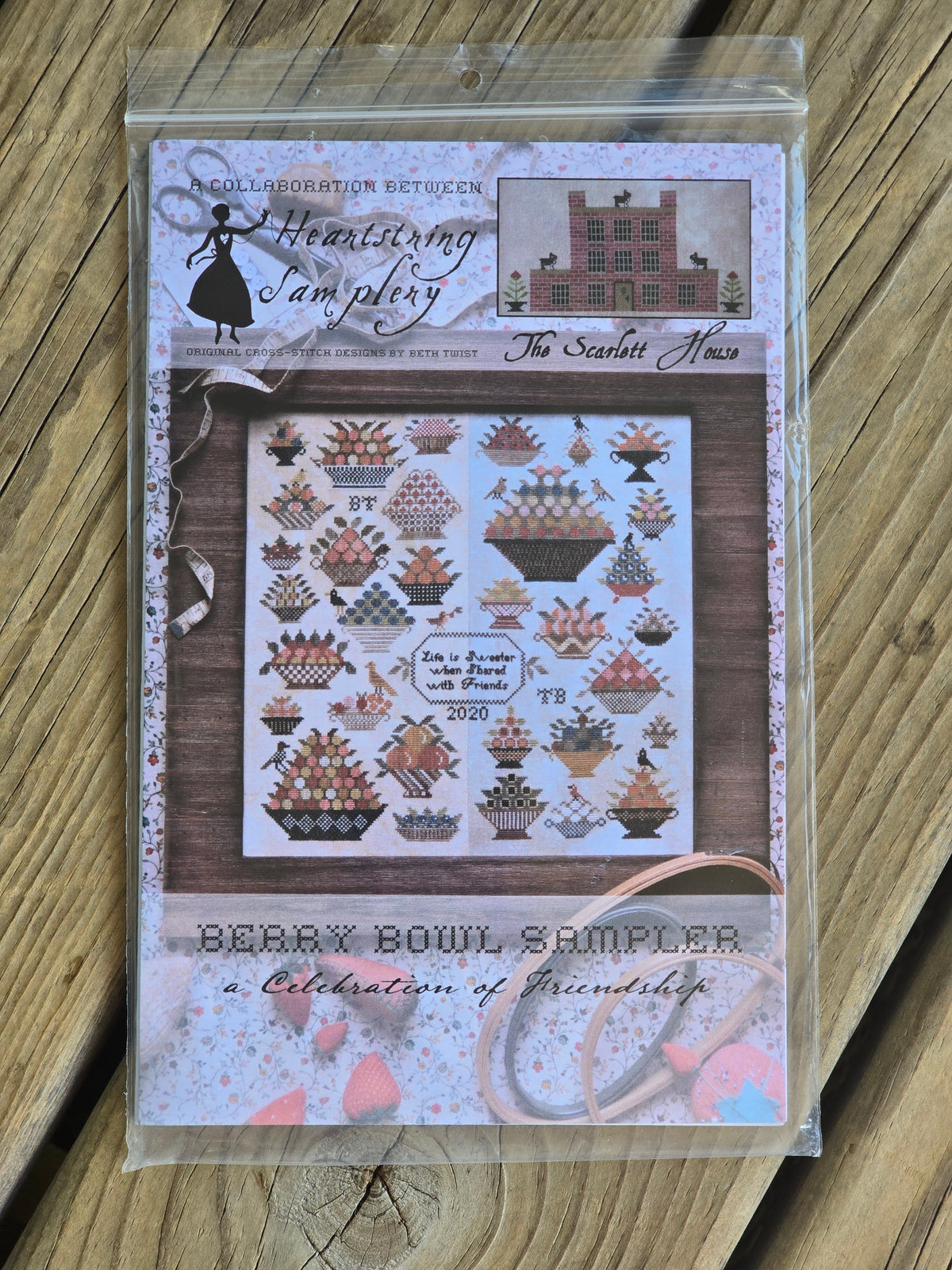 Heartstring Samplery - Berry Bowl Sampler - Cross Stitch Pattern