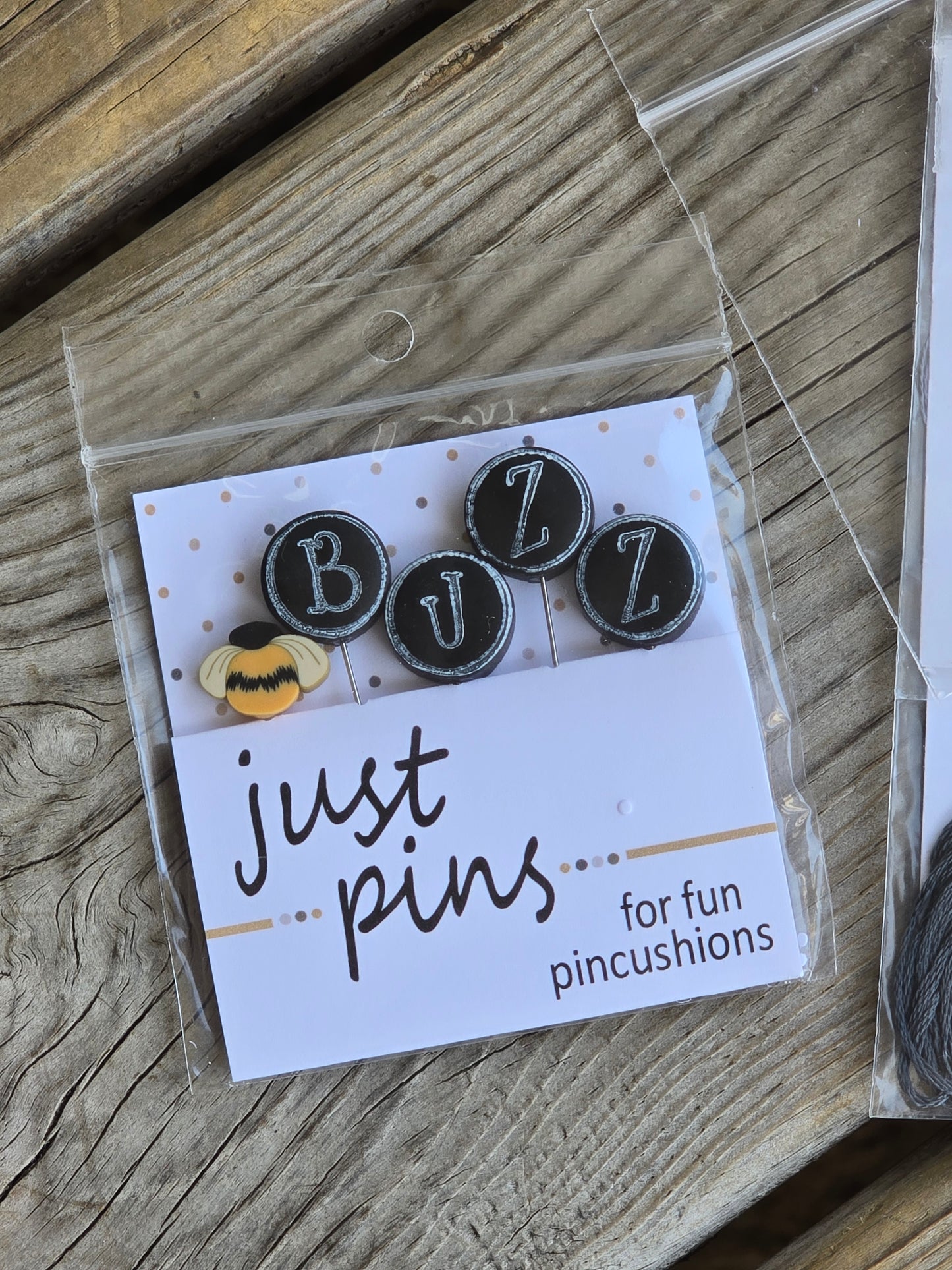 Hands on Design - Just Bee: Bee More - Cross Stitch Kit w Just Pins BUZZ Pin Set
