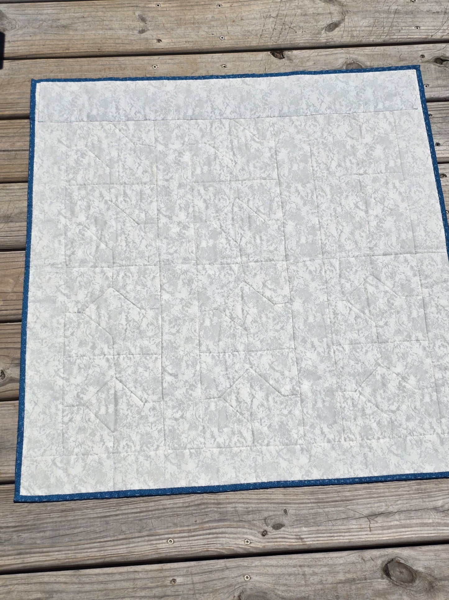 Bowtie - Quilted Wall Hanging - Quilting