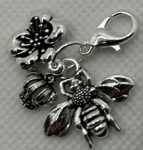 Lady Dot Creates - Queen Buzz - Zip Its - Zipper Pull - Nashville Needlework Market 2026