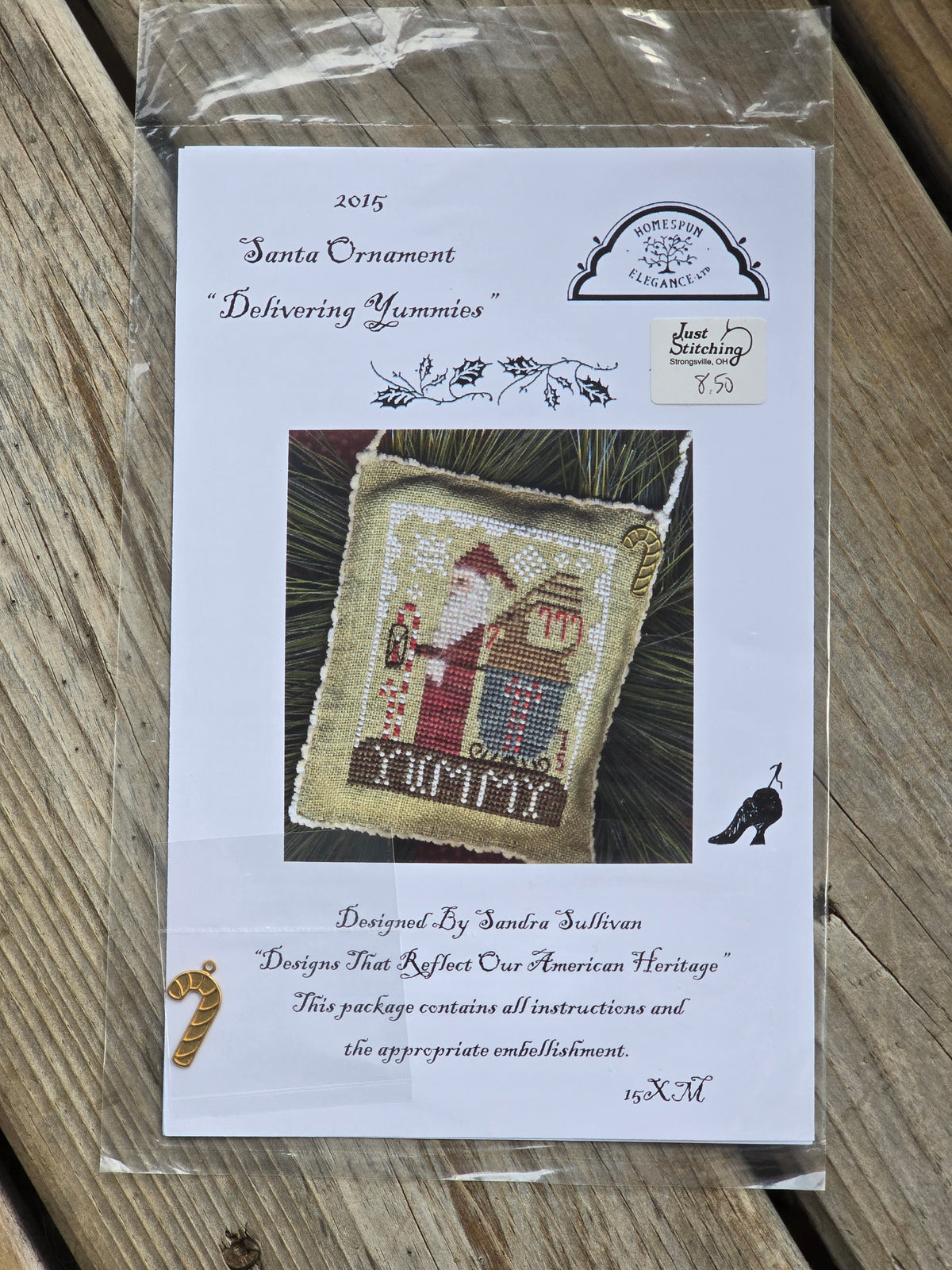 Homespun Elegance - 2015 Santa Ornament - Delivering Yummies 15XM - Cross Stitch Pattern