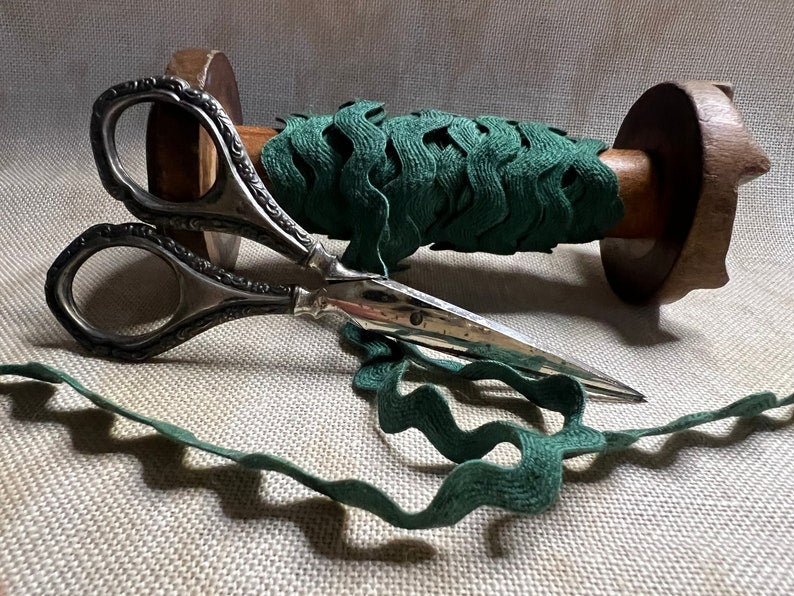 1/2" Rick Rack - 3 yards - Boxing Day