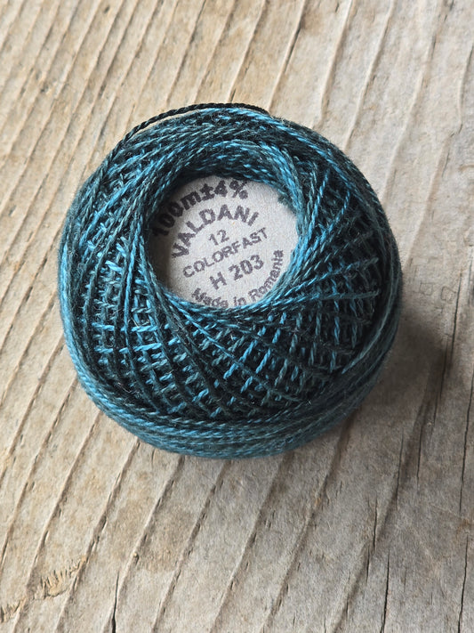 Valdani - Perle Cotton - Hand-Dyed - Size 12 - #H203 - Thread
