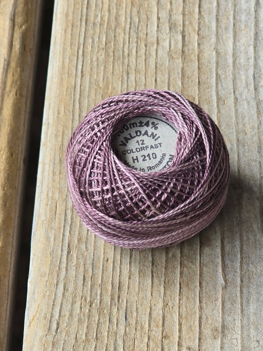 Valdani - Perle Cotton - Hand-Dyed - Size 12 - #H210 - Thread