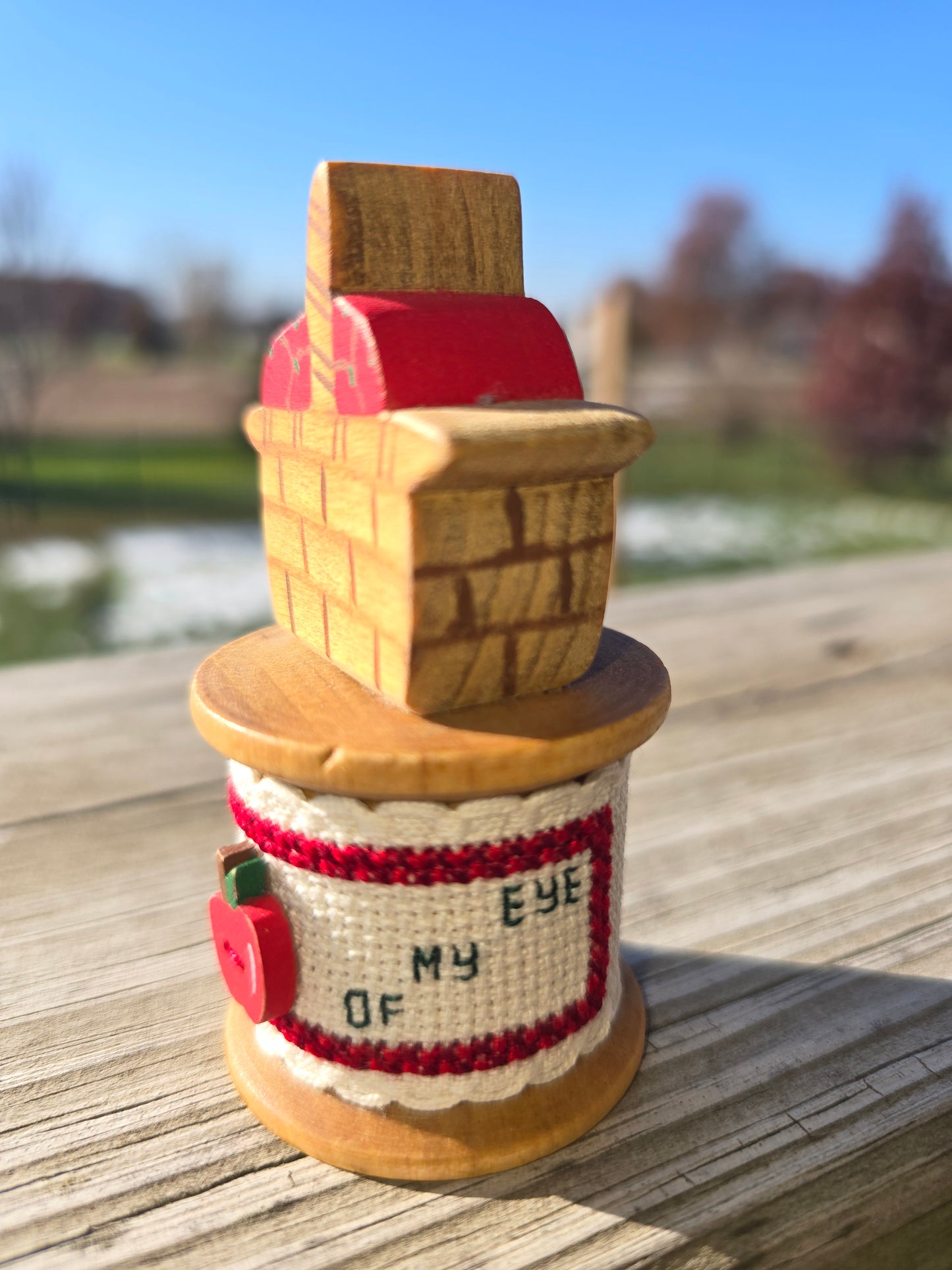 Faithwurks - You Are the Apple of My Eye - Seasonal Spool Decoration