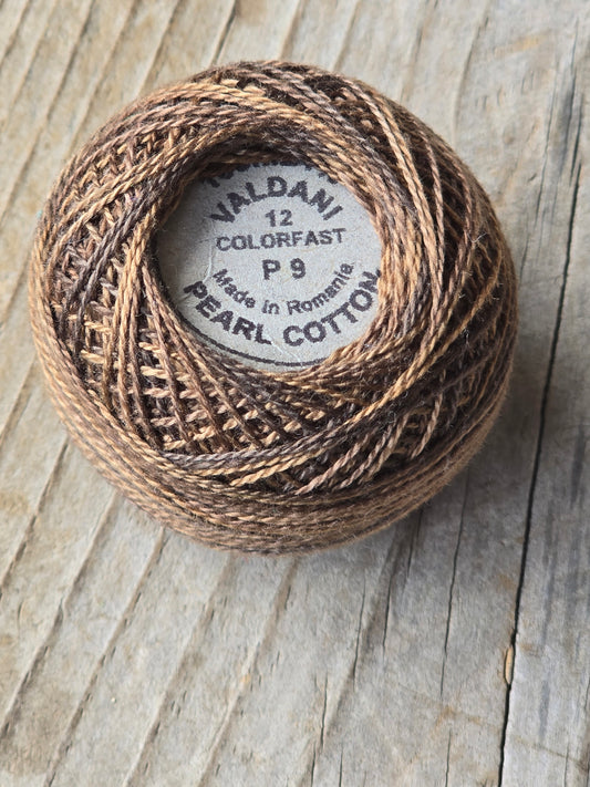 Valdani - Perle Cotton - Hand-Dyed - Size 12 - #P9 - Thread