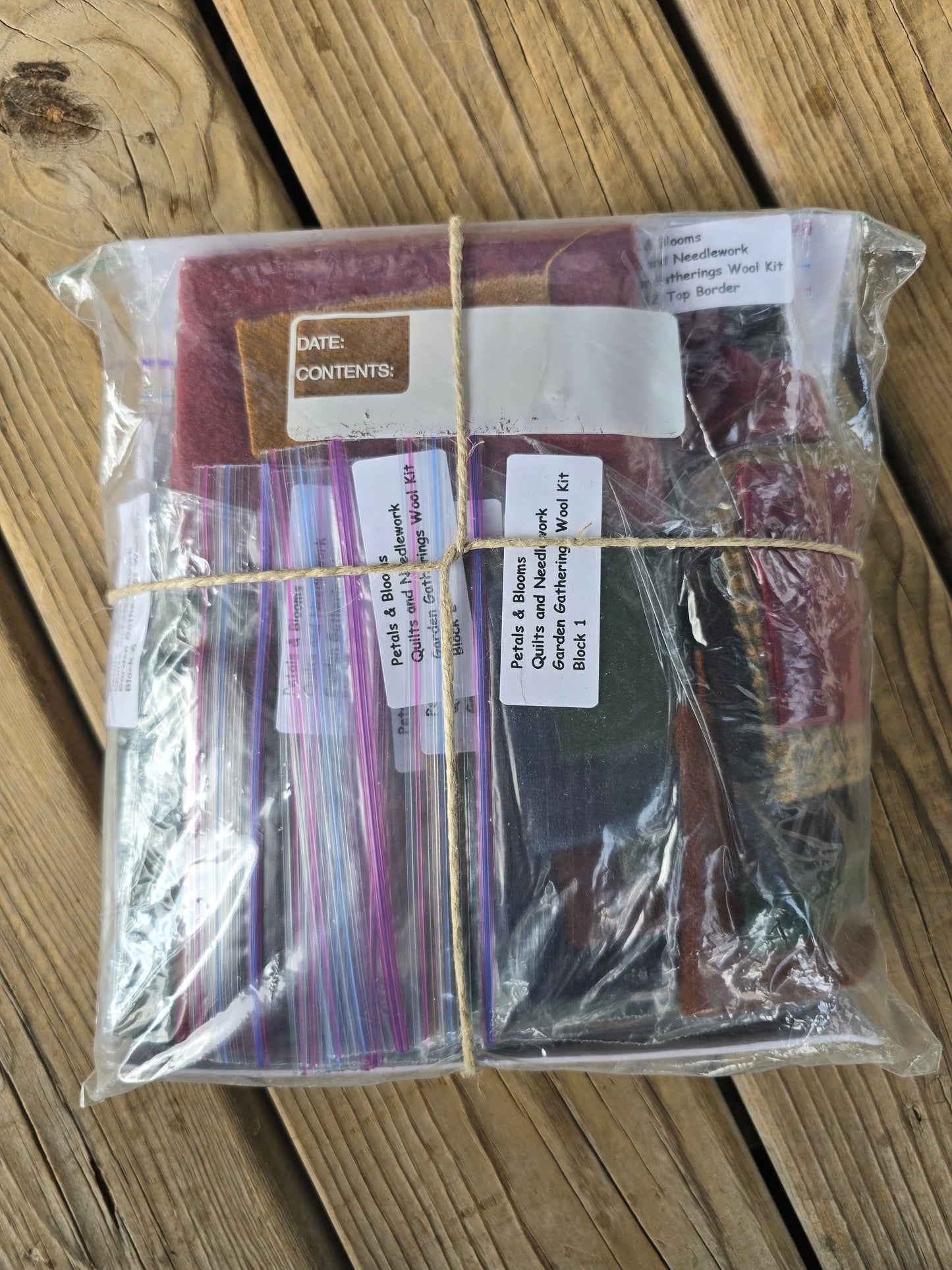 Cozy Quarters - Garden Gatherings - Wool Kit