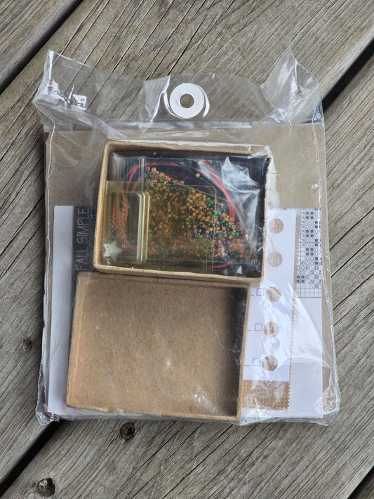 Mill Hill - Autumn Simple Treasures III - Pumpkin Witch MHST59 - Cross Stitch Kit