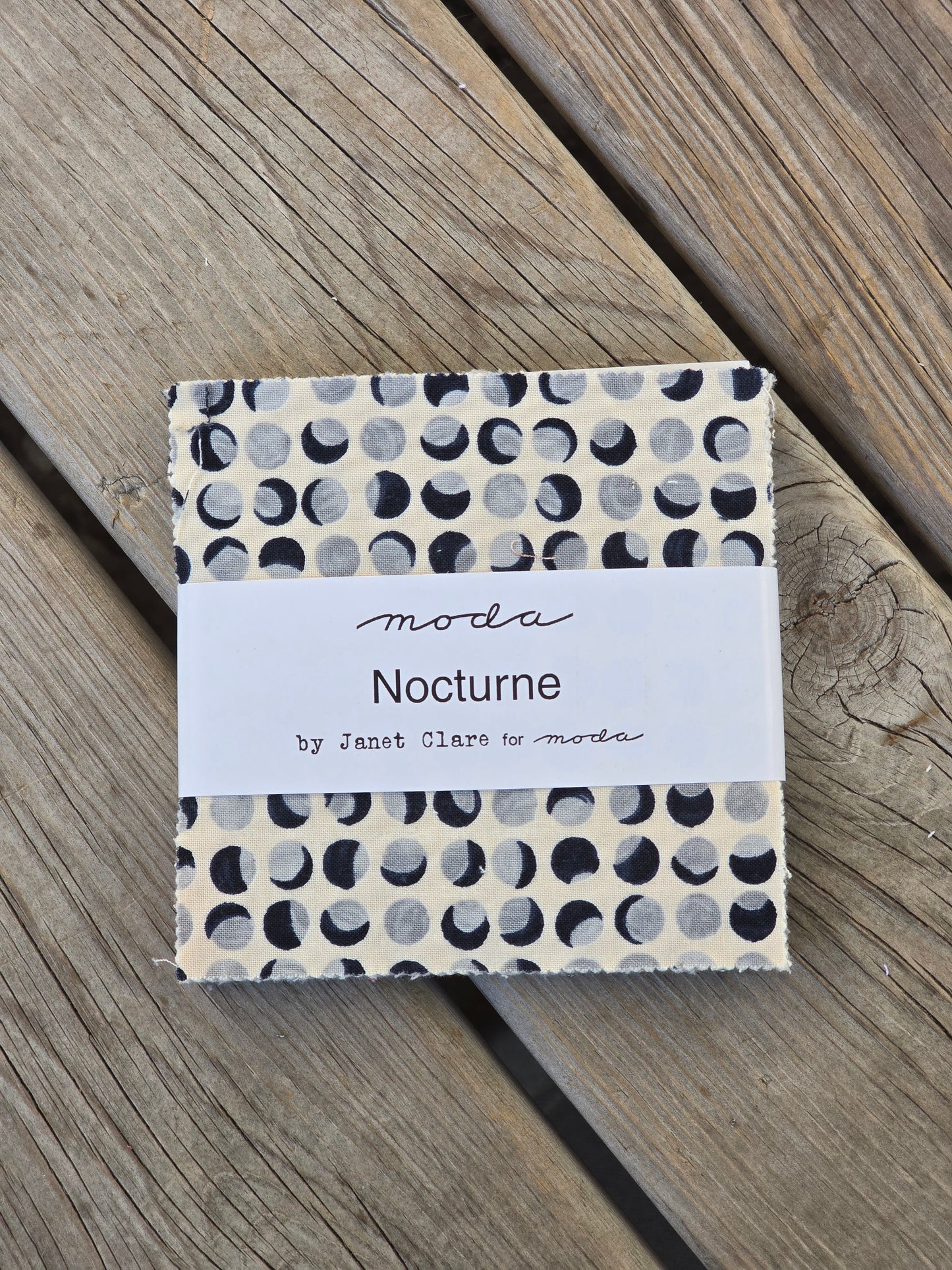 Moda - Janet Clare - Nocturne - Charm Pack