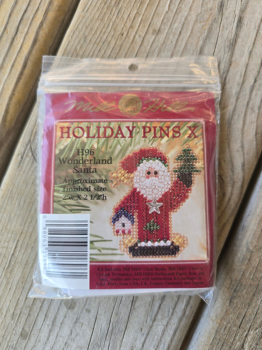 Mill Hill - H96 Wonderland Santa - Holiday Pins X - Cross Stitch Kit