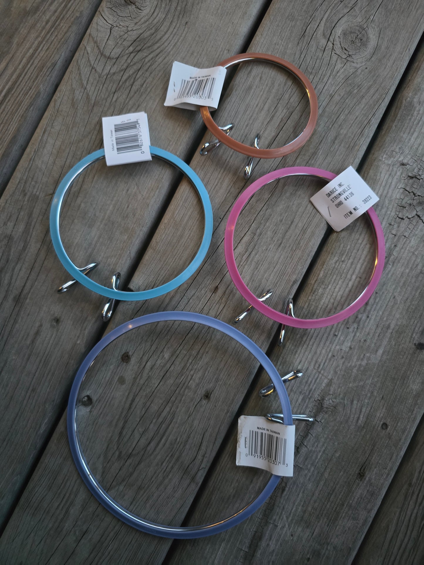The Colonial Needle Company - Spring Tension Hoops - 3.5", 5", 7"