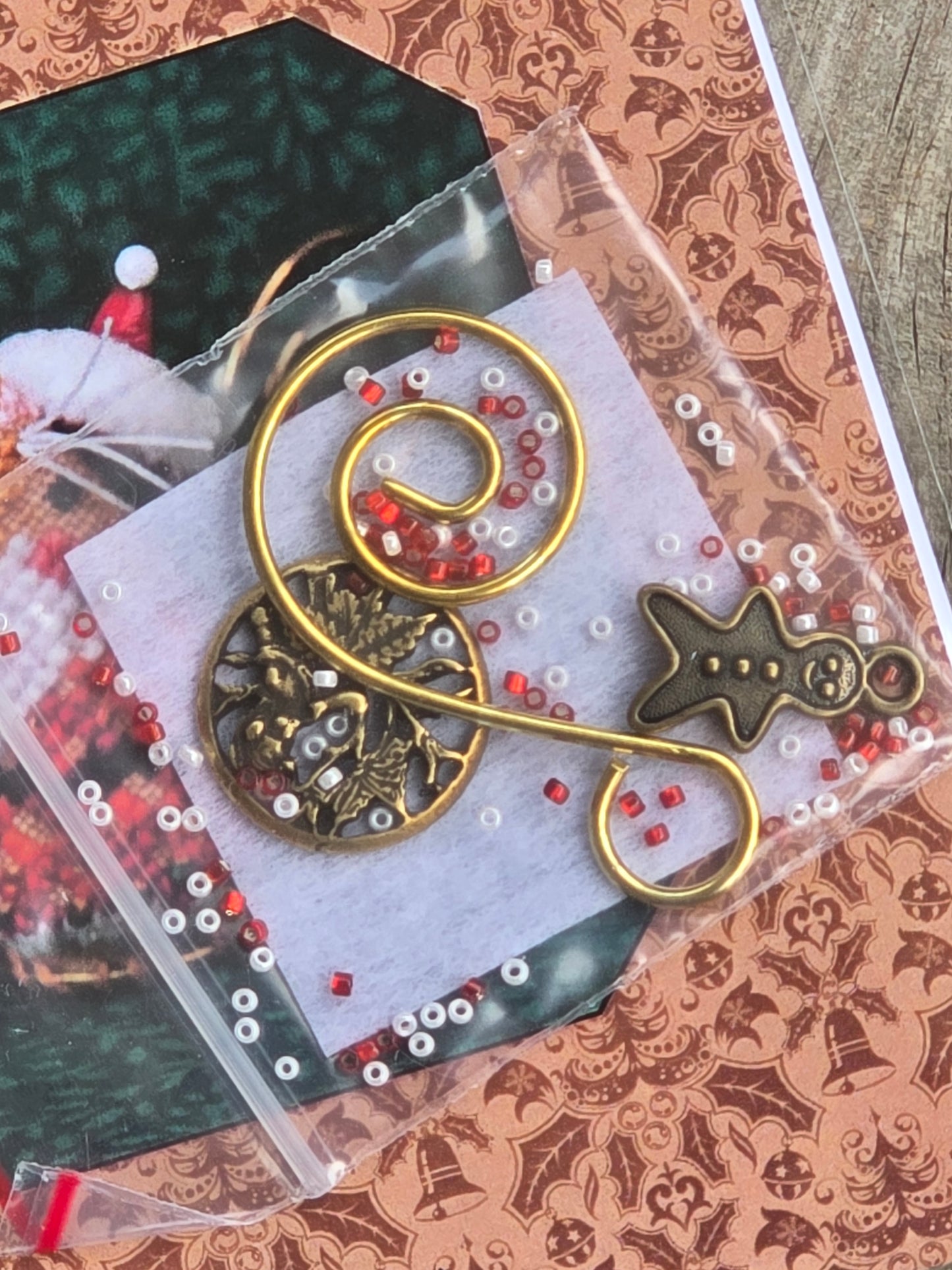Just Nan - Gingerbread Mrs. Santa Mouse - Limited Edition Ornament - Cross Stitch Pattern