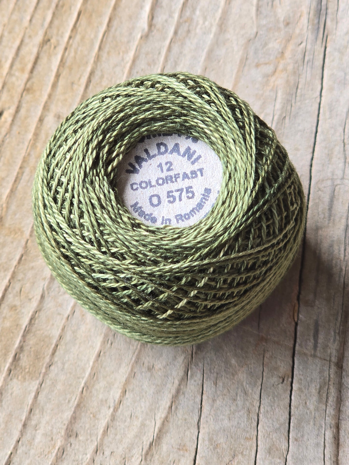 Valdani - Perle Cotton - Hand-Dyed - Size 12 - #O575 - Thread