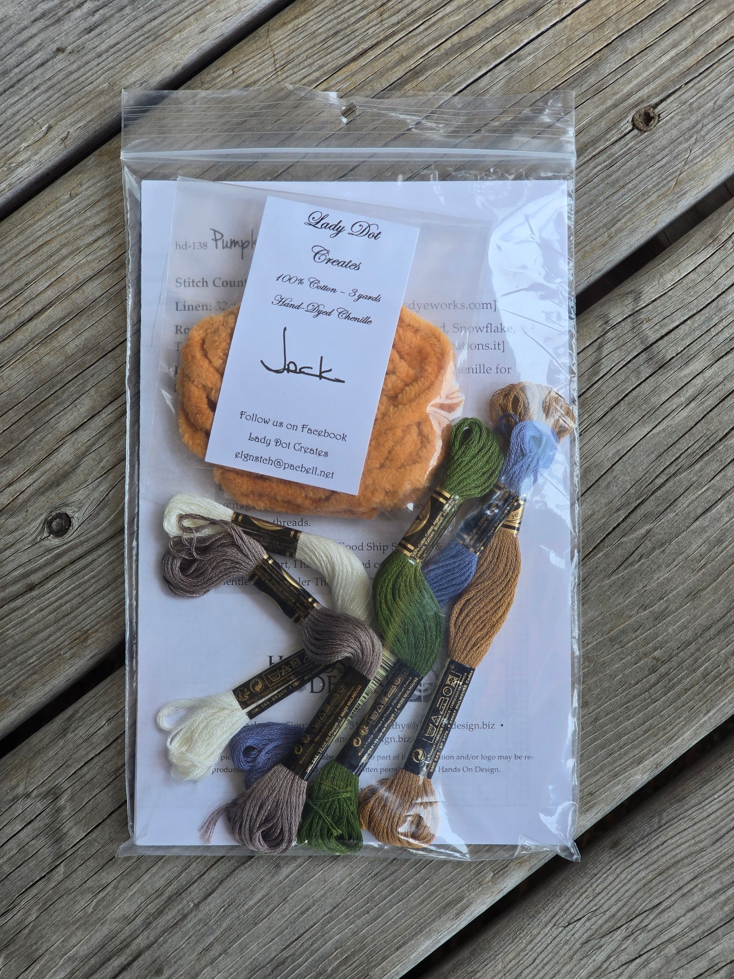 Hands on Designs - Pumpkin Spice Farm - Cross Stitch Pattern