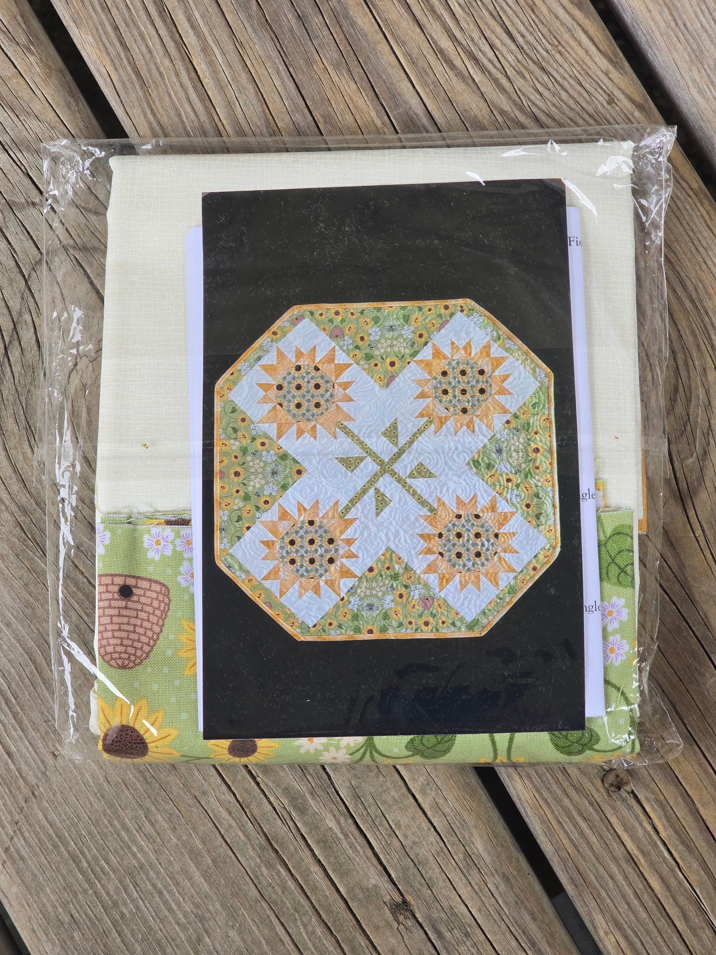 Open Gate Quilts - Sunflower Field - Quilt - Kit