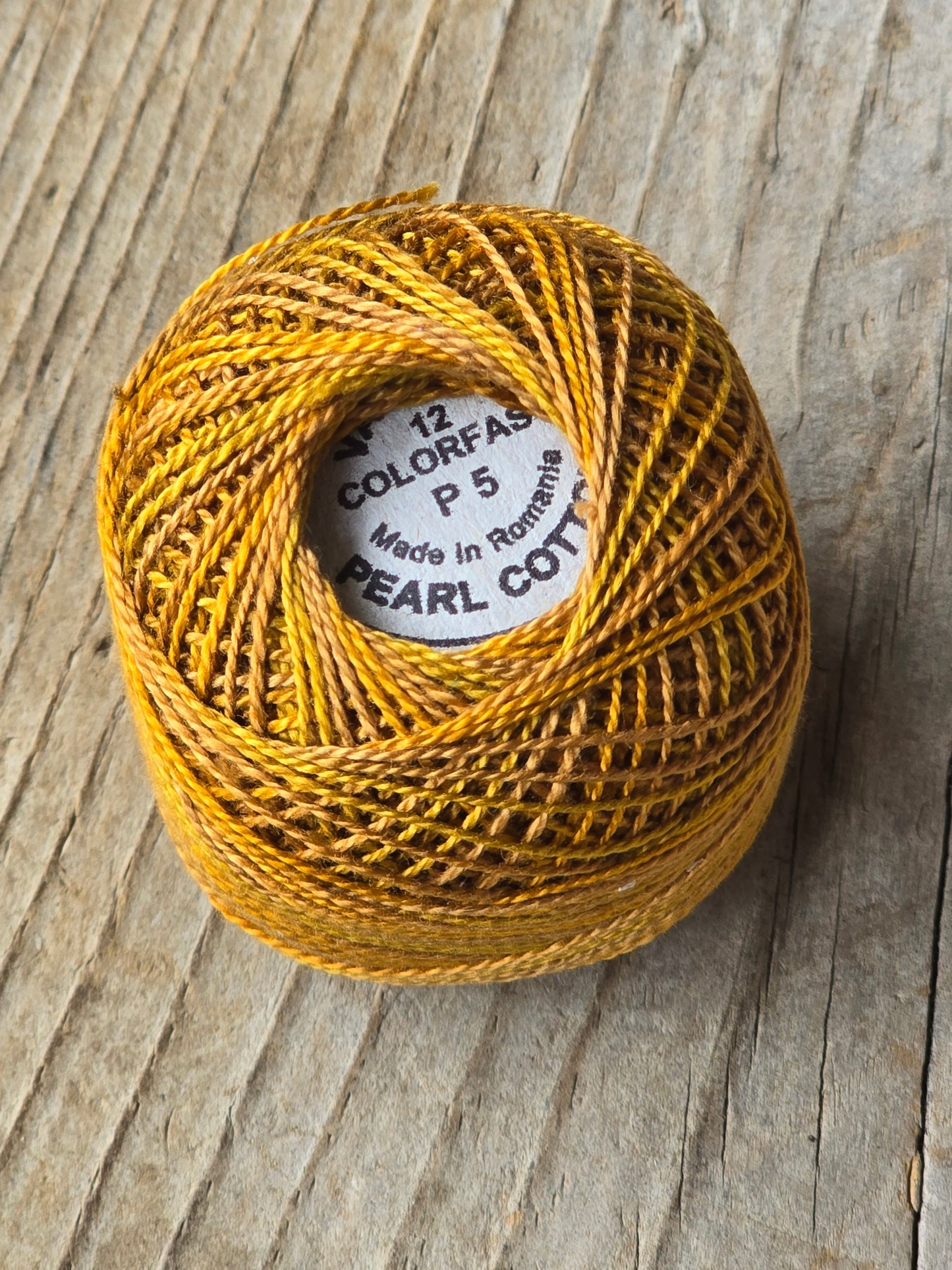Valdani - Perle Cotton - Hand-Dyed - Size 12 - #P5 - Thread