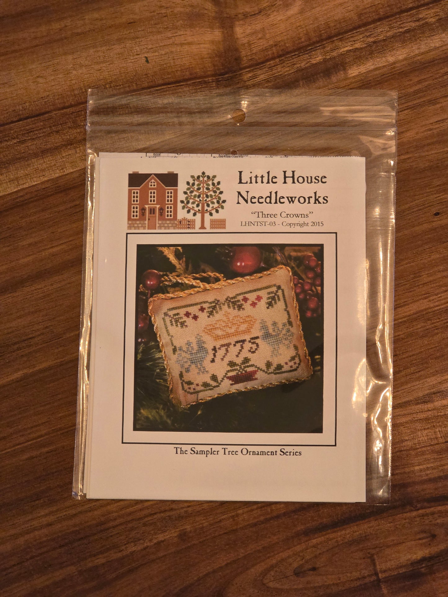 Little House Needleworks - The Sampler Tree Ornament Series - Three Crowns - LHNTST-03 - Cross Stitch Pattern