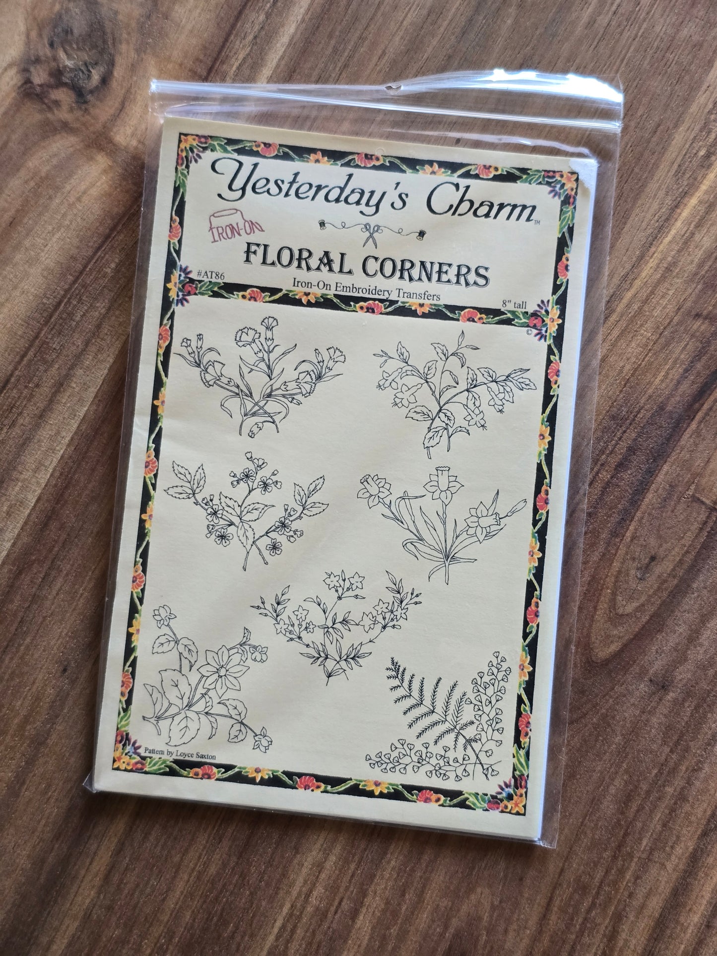 Yesterday's Charm - Floral Corners - Embroidery Pattern