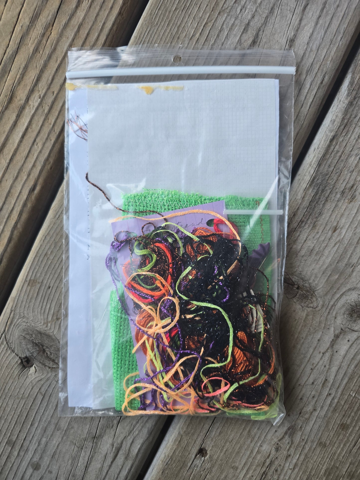 Aidaworks - Stitchin' Fix -  Hot Flash - September 2003 - Cross Stitch Kit
