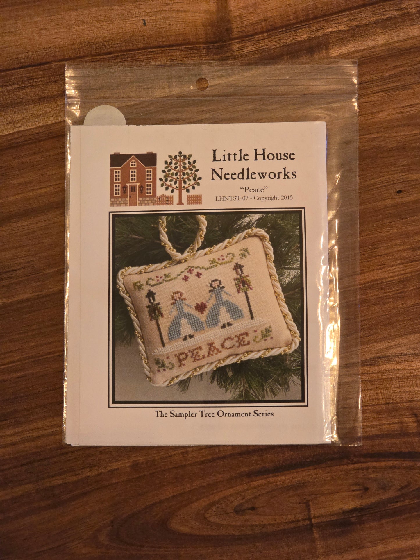Little House Needleworks - The Sampler Tree Ornament Series - Peace - LHNTST-07 - Cross Stitch Pattern