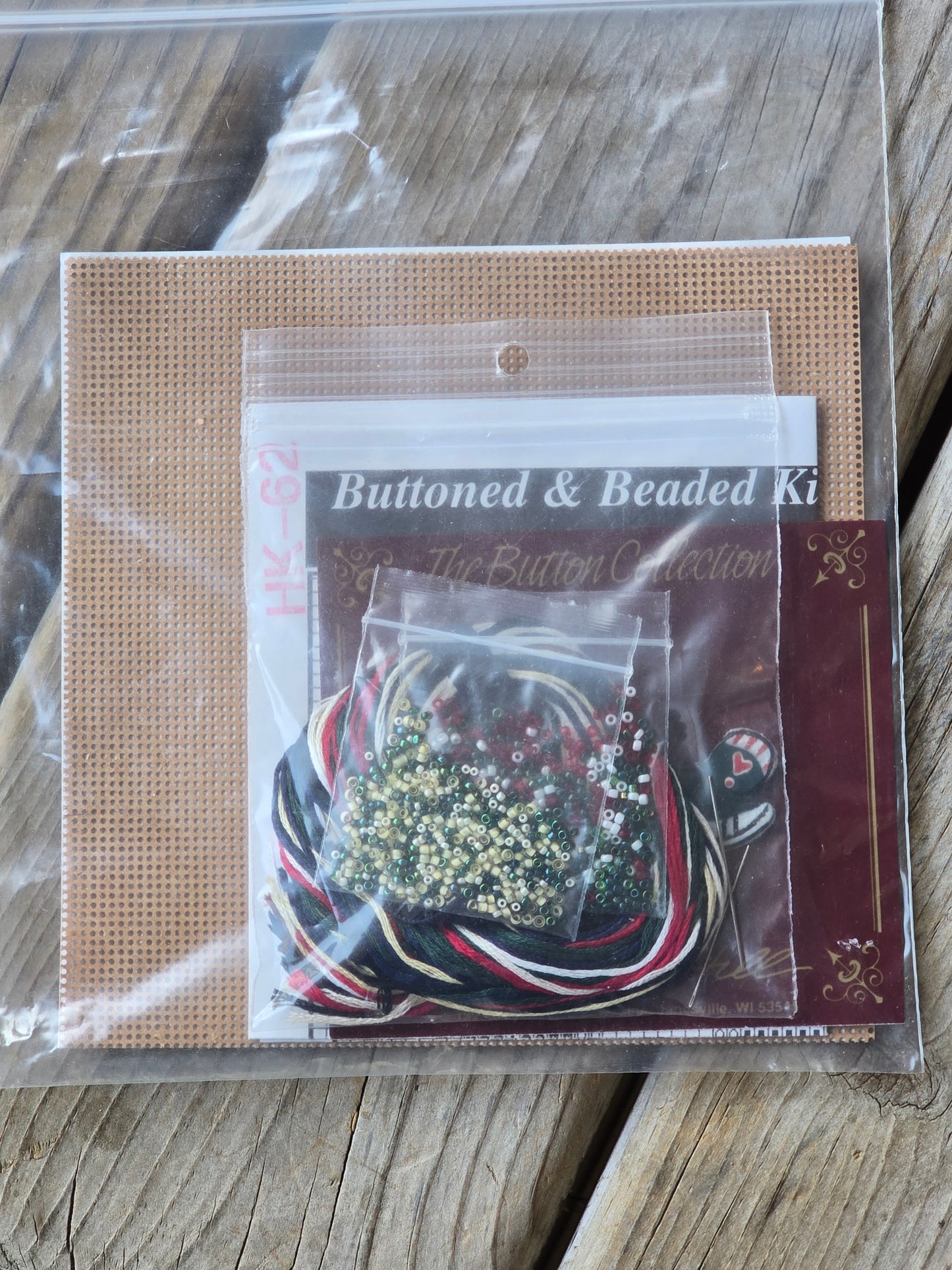 Mill Hill - Holiday IV - Christmas Village - Cross Stitch Kit