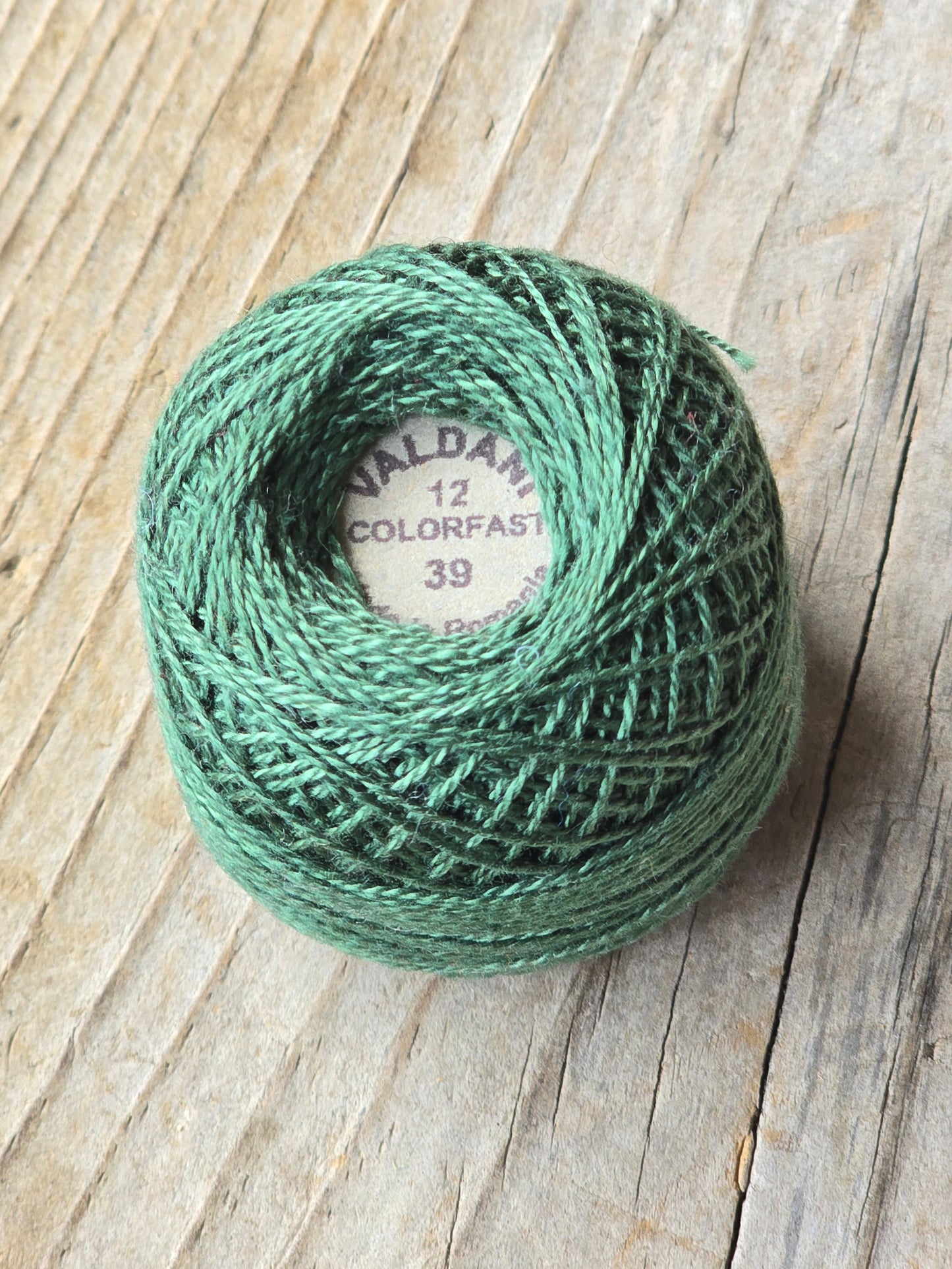 Valdani - Perle Cotton - Hand-Dyed - Size 12 - #39 - Thread