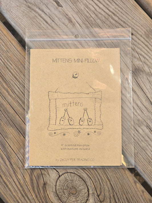 DeCuyper Trading Co. - Mittens - Buttons