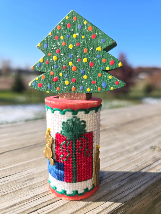 Faithwurks - Christmas Tree - Seasonal Spool Decoration