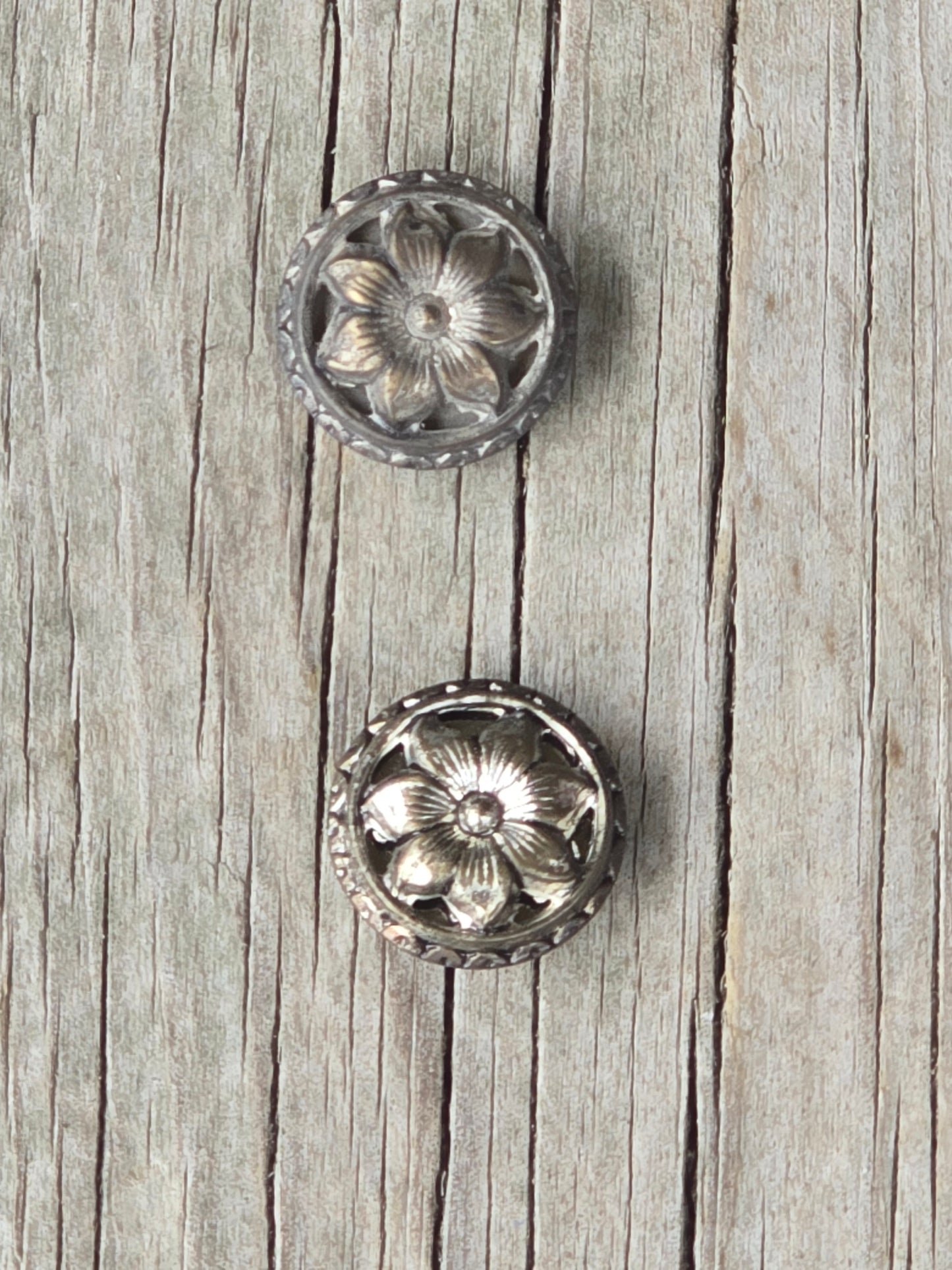 Vintage Flower Mirror Backed Buttons