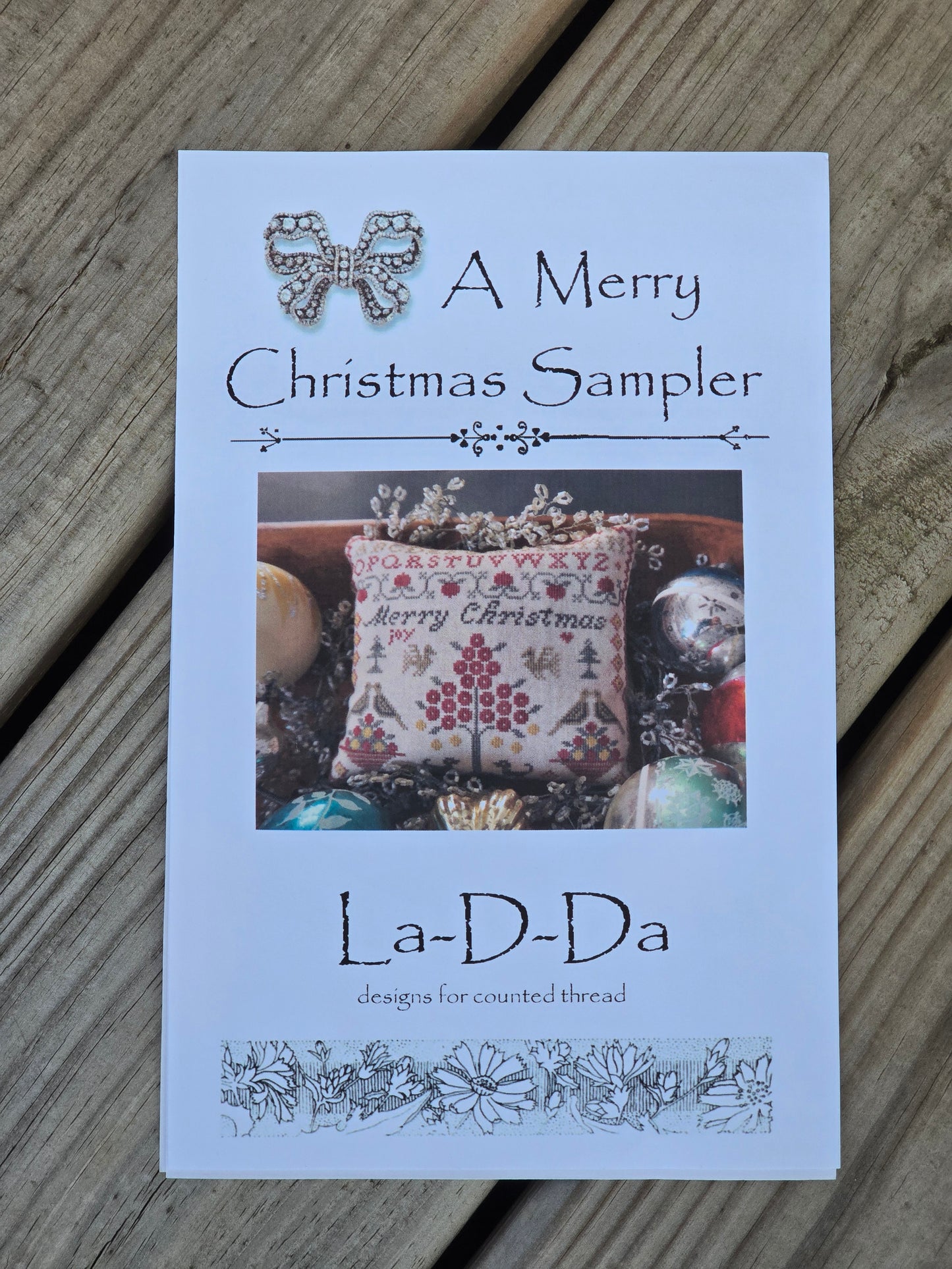 La-D-Da - A Very Merry Christmas Sampler - Cross Stitch Kit